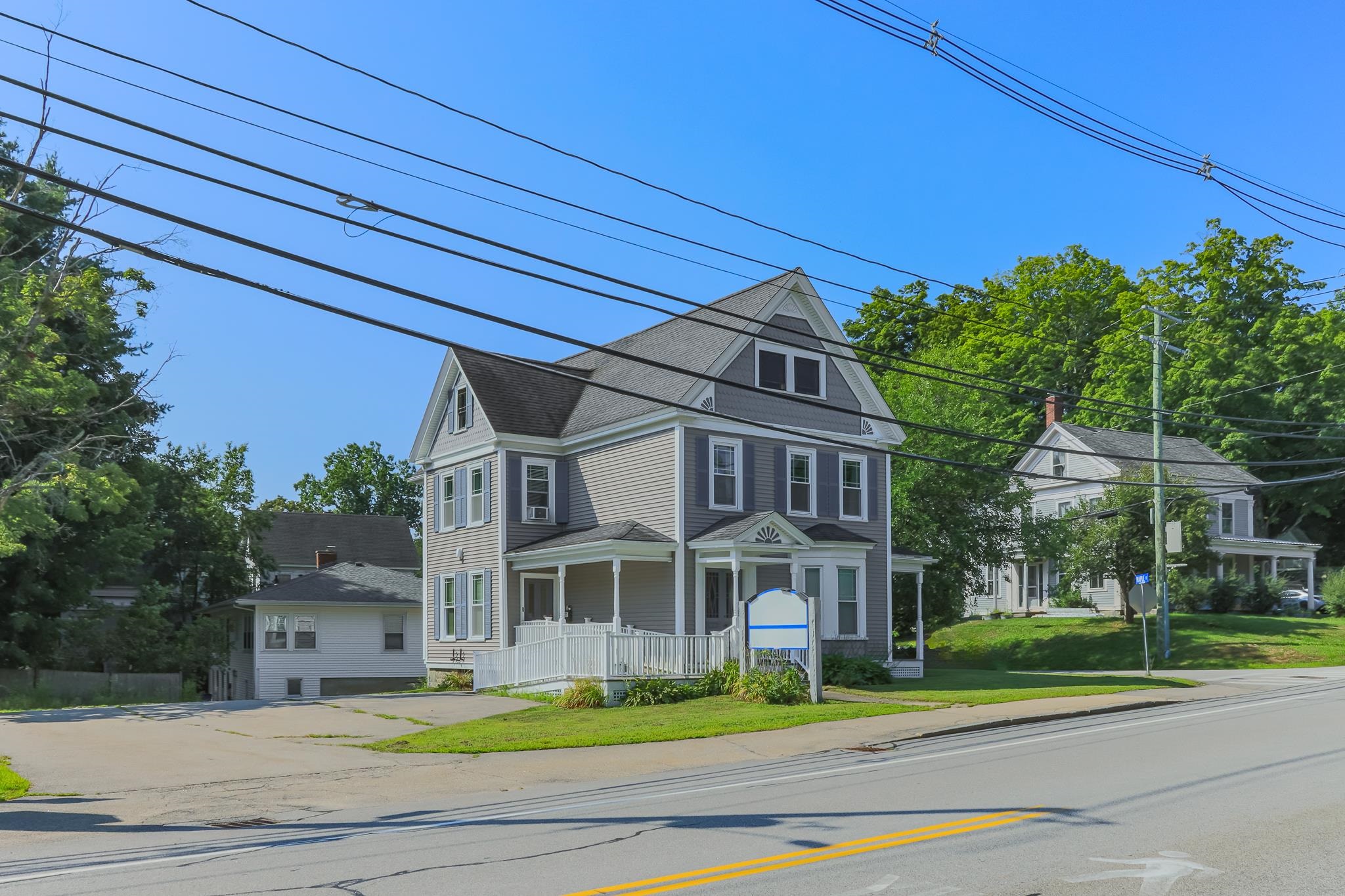 195 S Main Street, Newmarket, NH photo 2