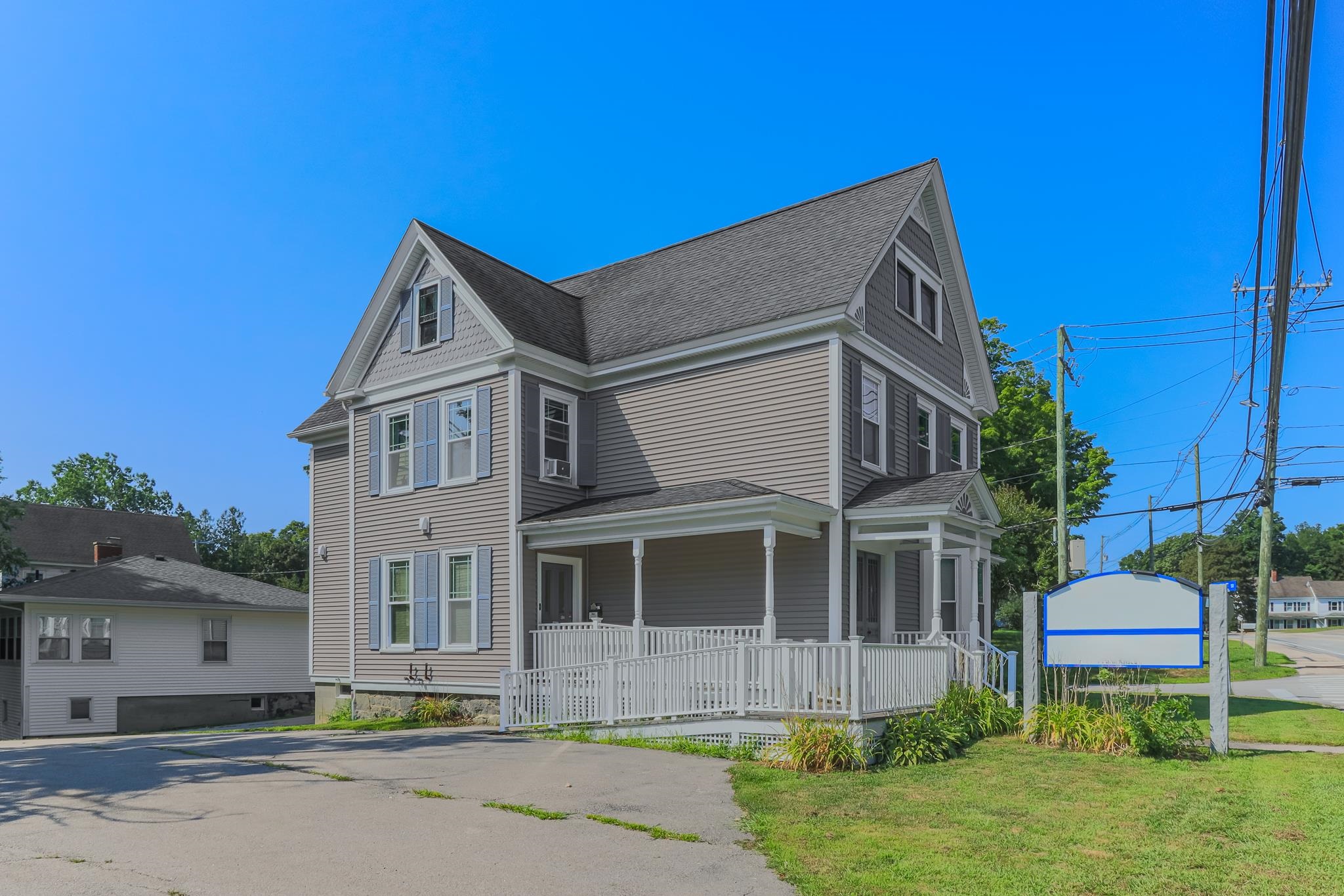 195 S Main Street, Newmarket, NH photo 3