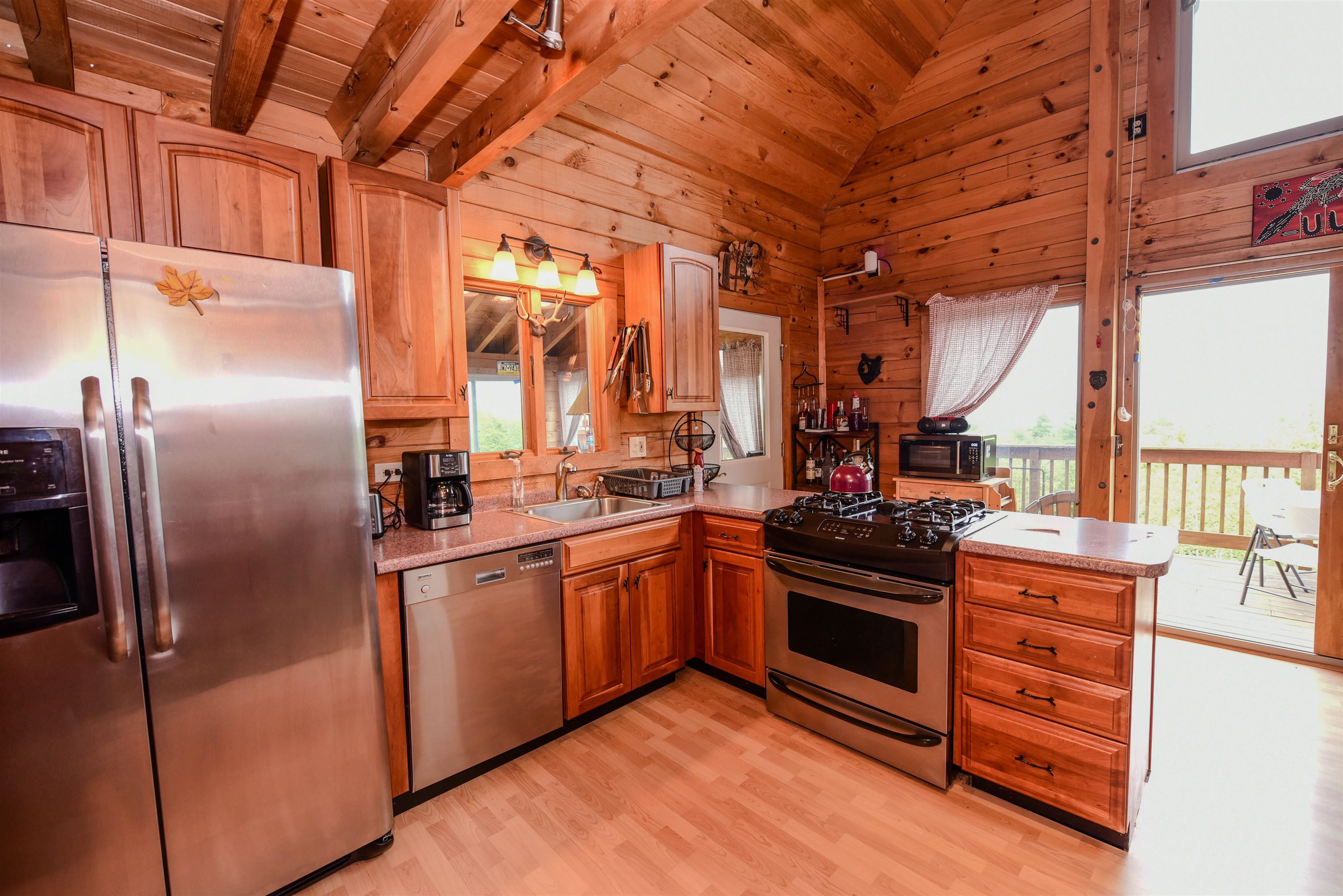 86 Rumney Hill Rd, Effingham, NH 03882
