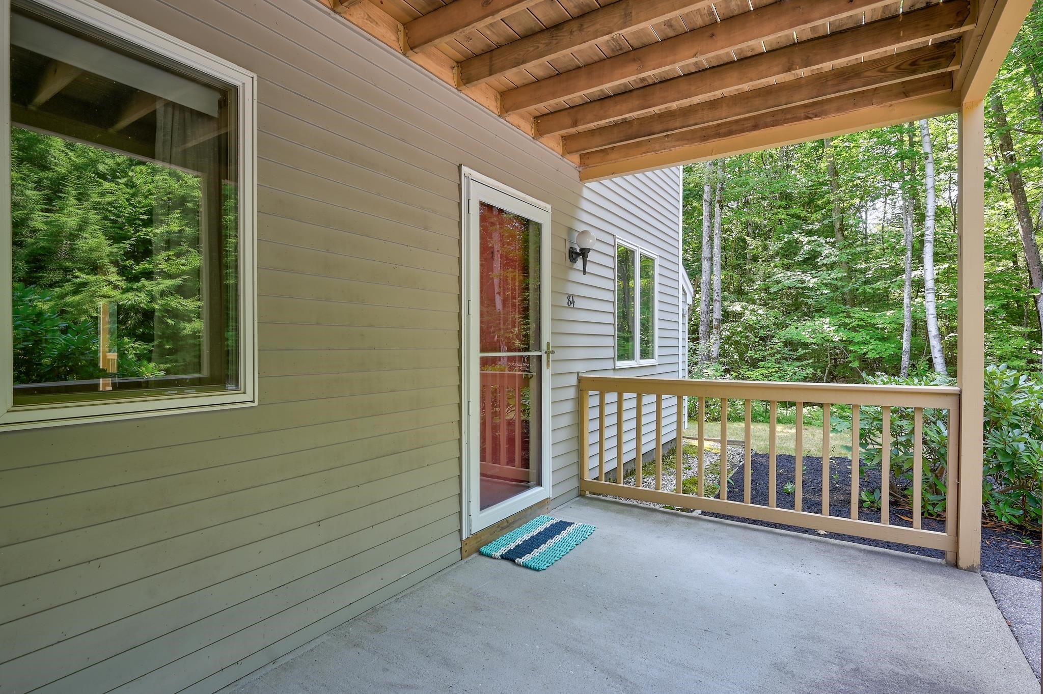 160 Northbrook Cir #84, Conway, NH 03860