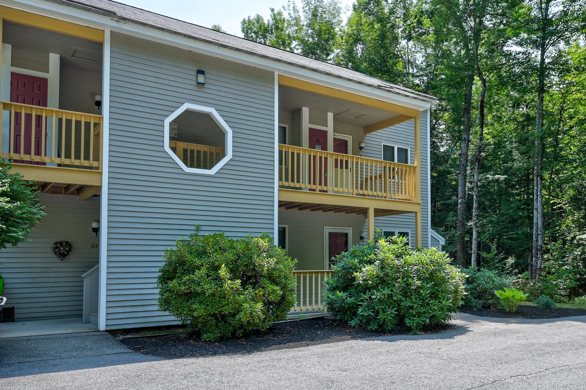 160 Northbrook Cir #84, Conway, NH 03860