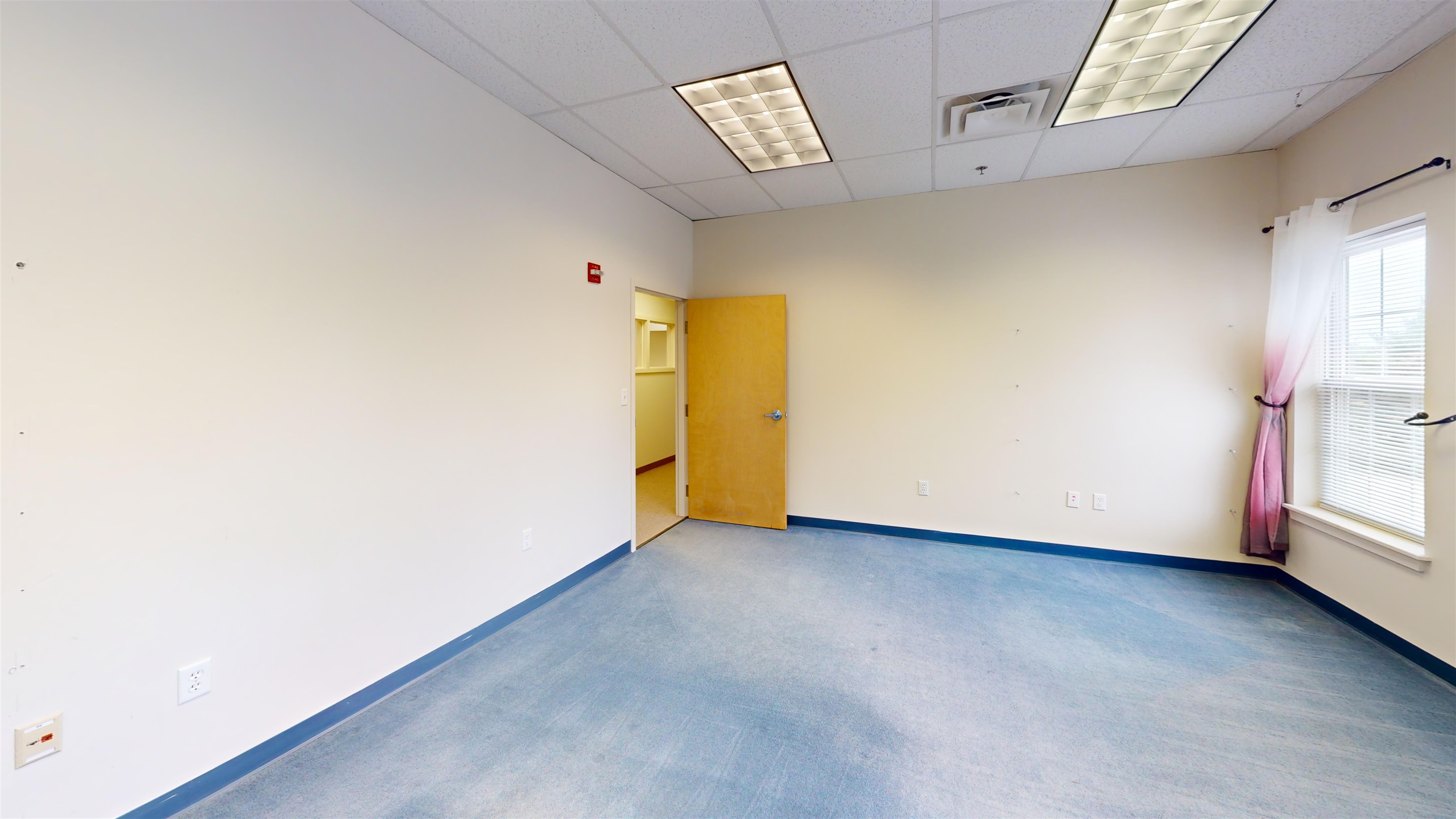9 Sheep Davis Rd #E, Pembroke, NH 03275