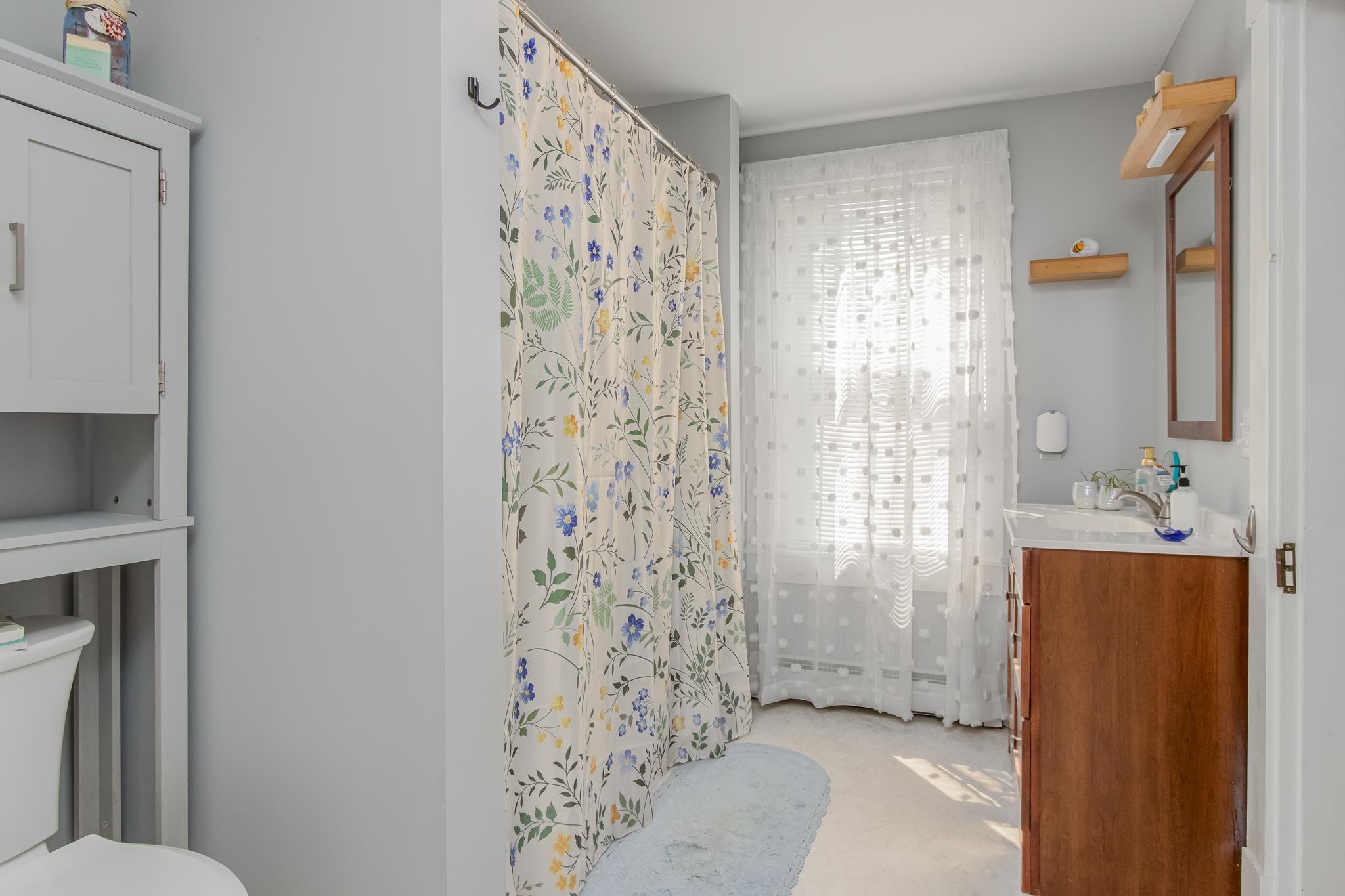 195 S Main St, Newmarket, NH 03857