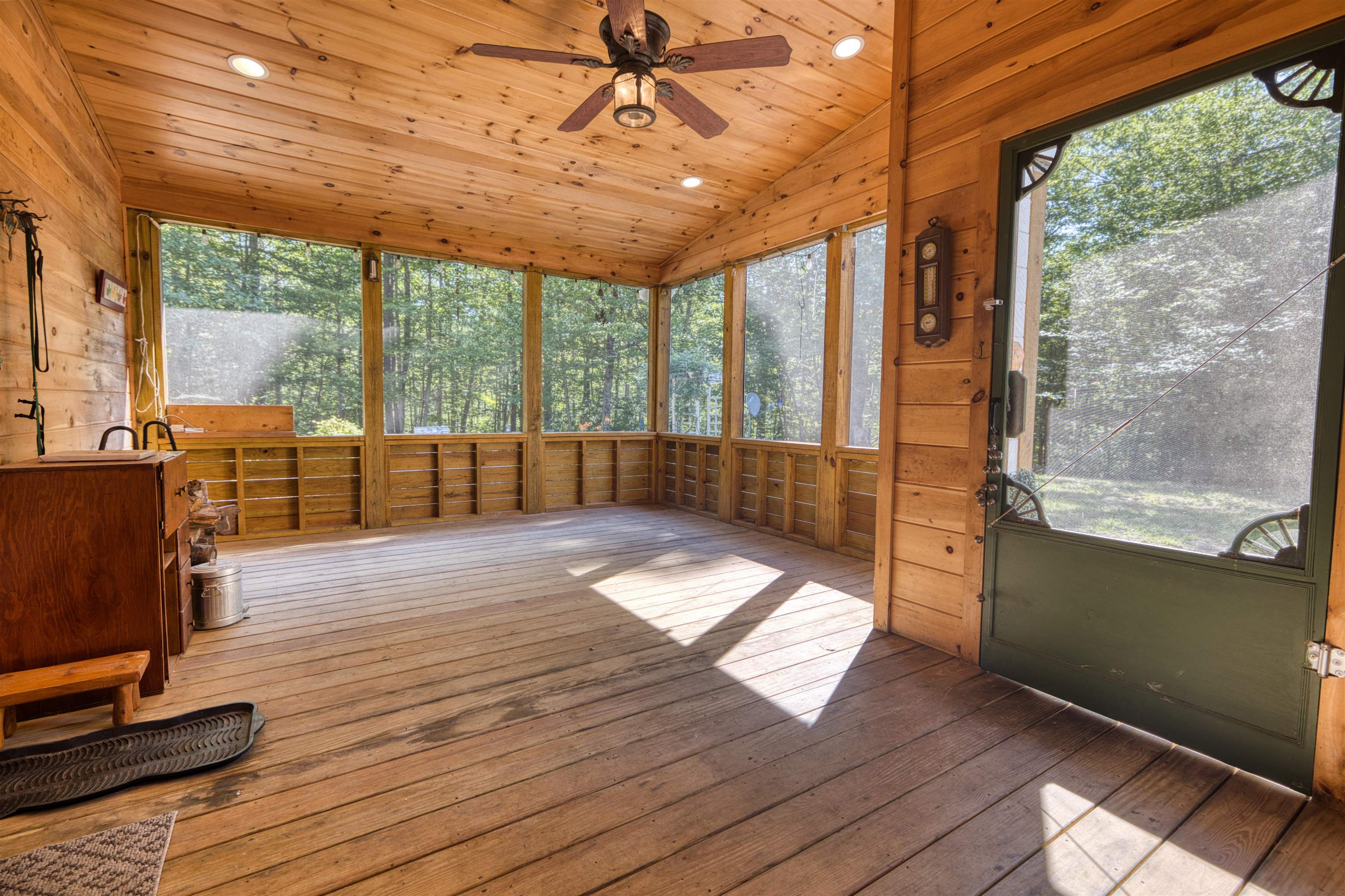 80 Effingham Rd, Ossipee, NH 03864