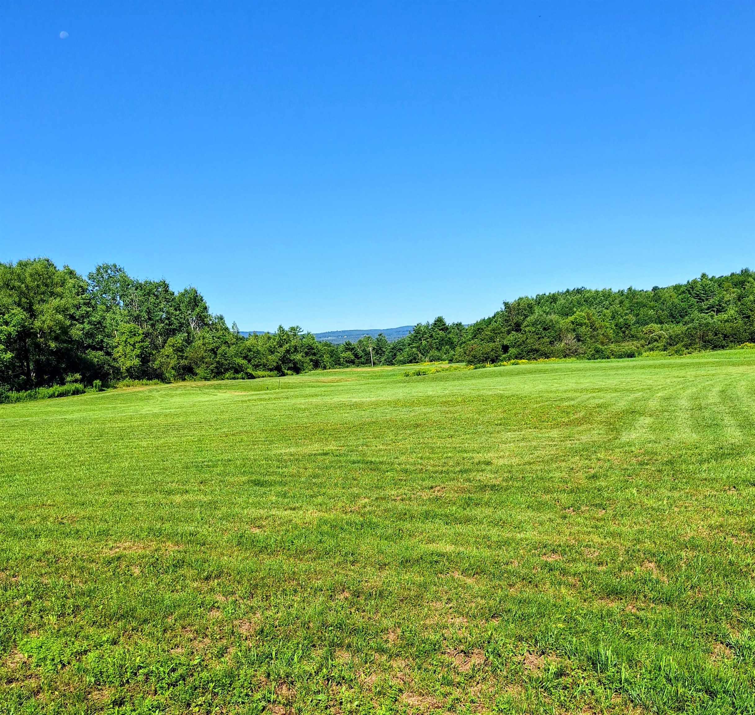 125 Hollins Rd, Haverhill, NH 03765