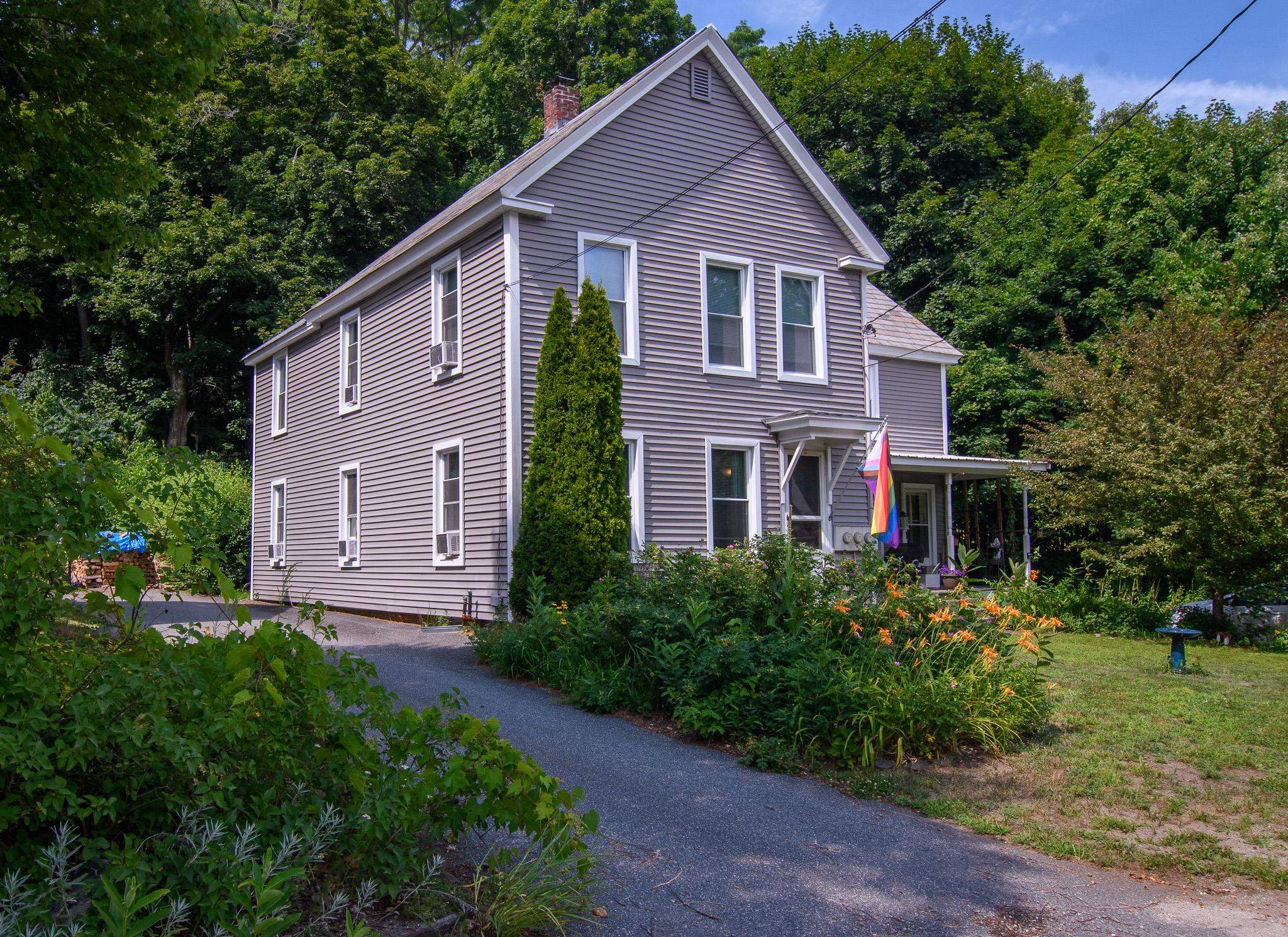 85 Highland Ave, Hinsdale, NH 03451