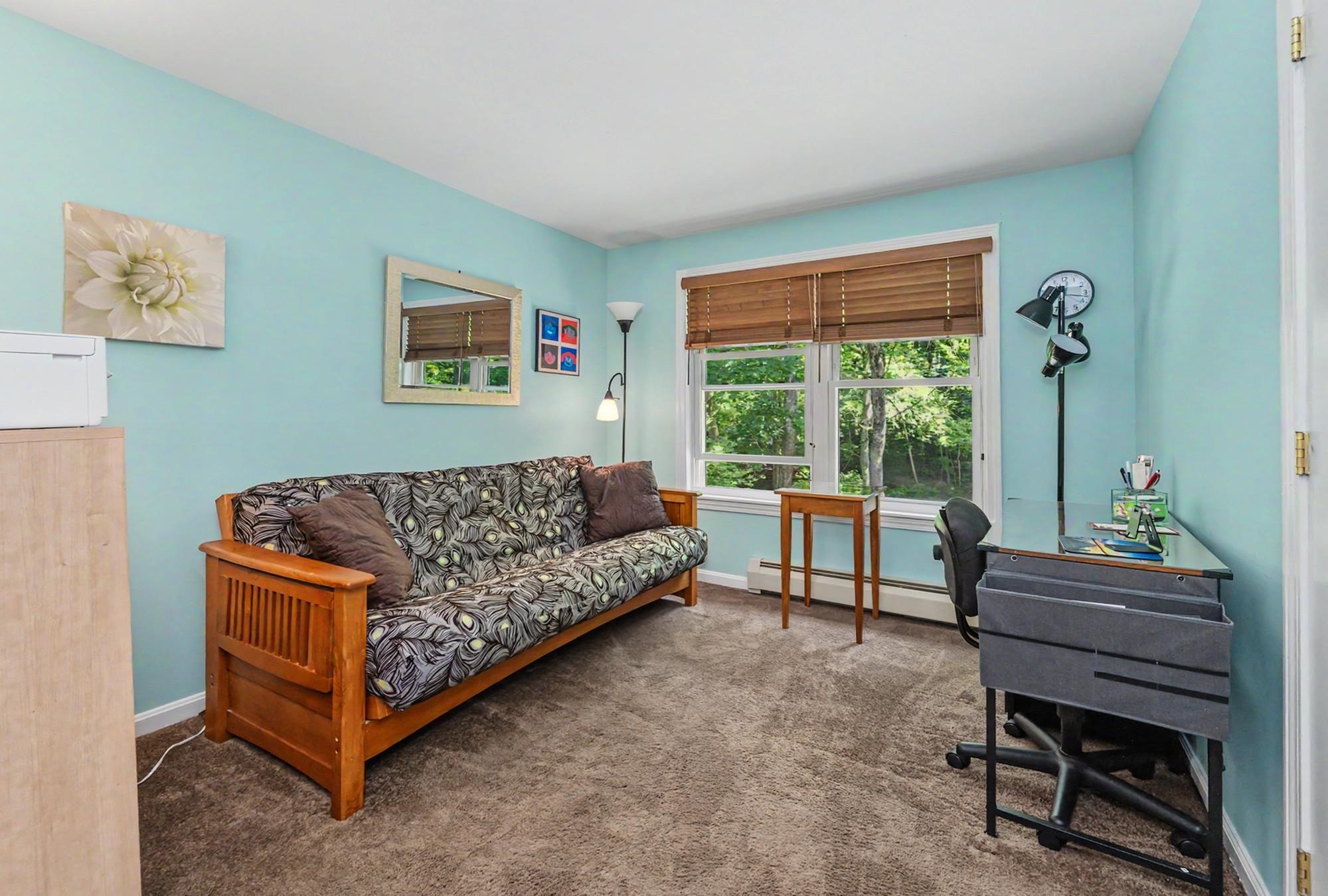 14 Tomahawk Dr, Merrimack, NH 03054