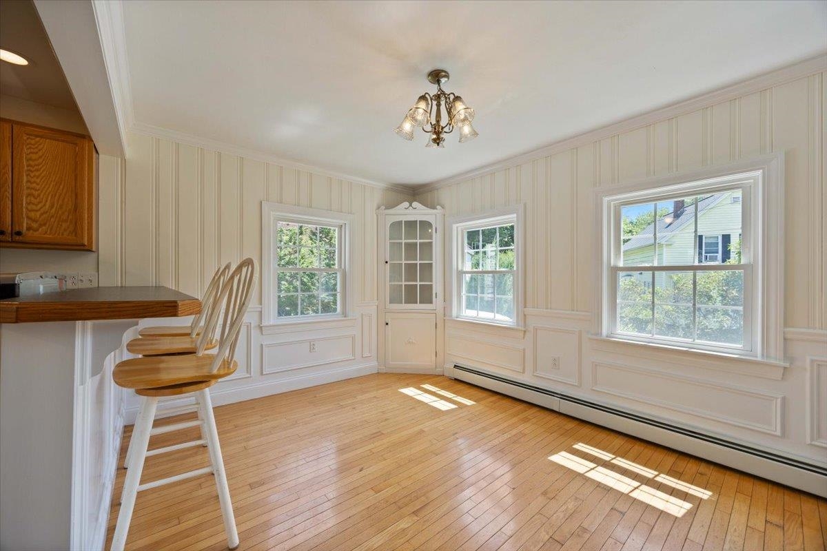 10 Cottage St, Exeter, NH 03833