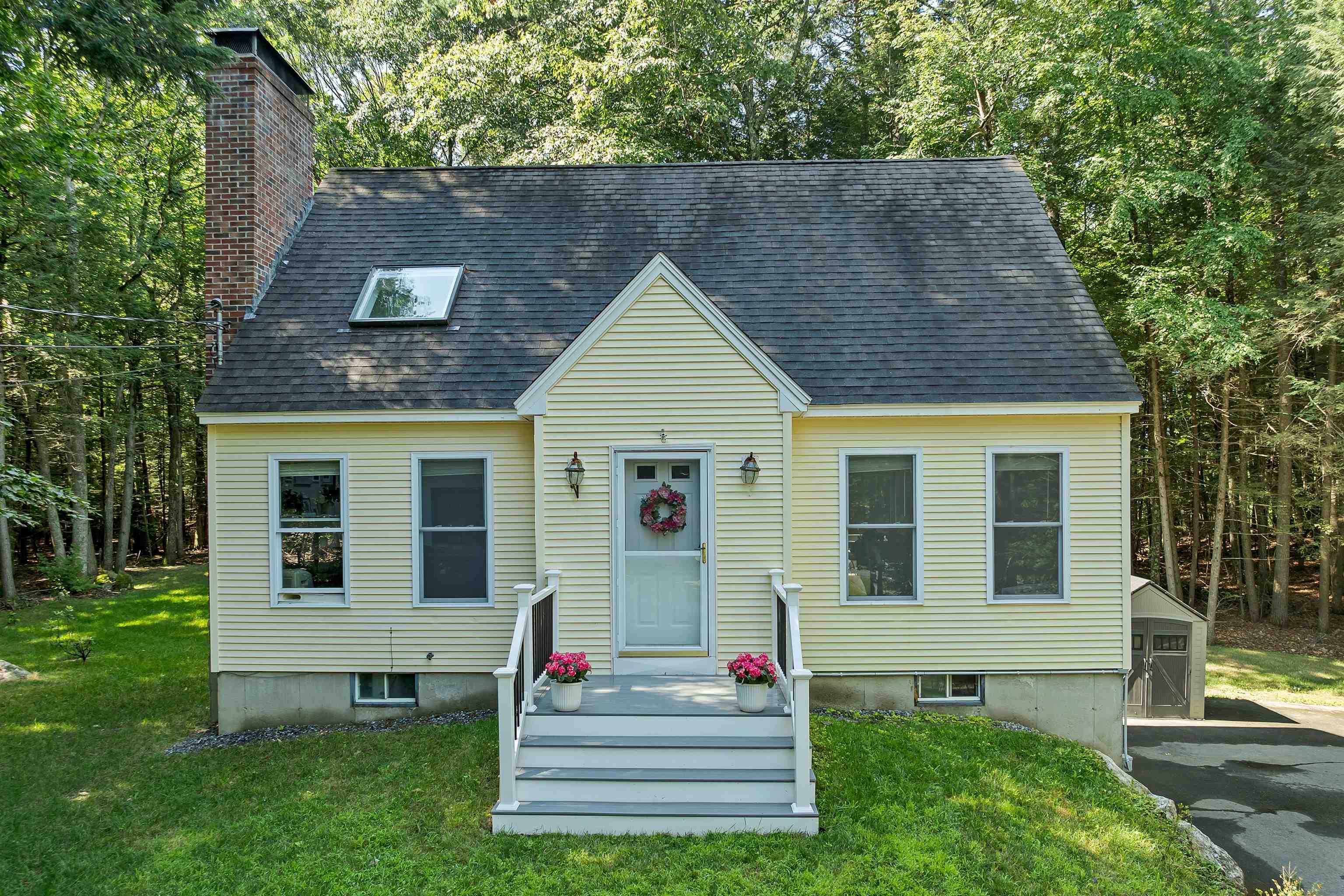 26 Gedney Ct, Alton, NH 03810