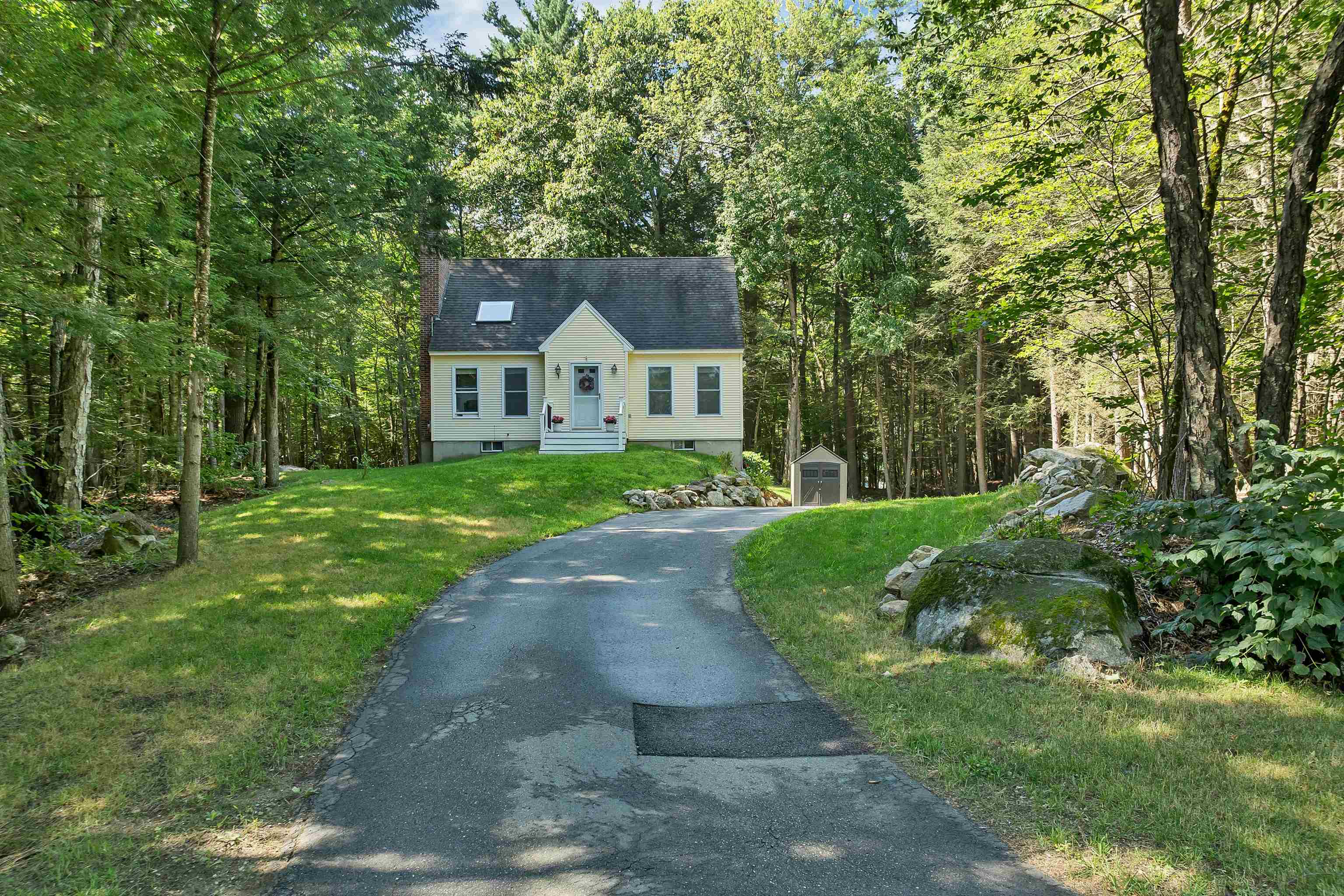 26 Gedney Ct, Alton, NH 03810