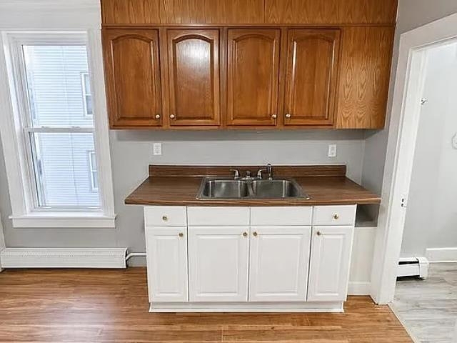305-309 Cedar St, Manchester, NH 03103