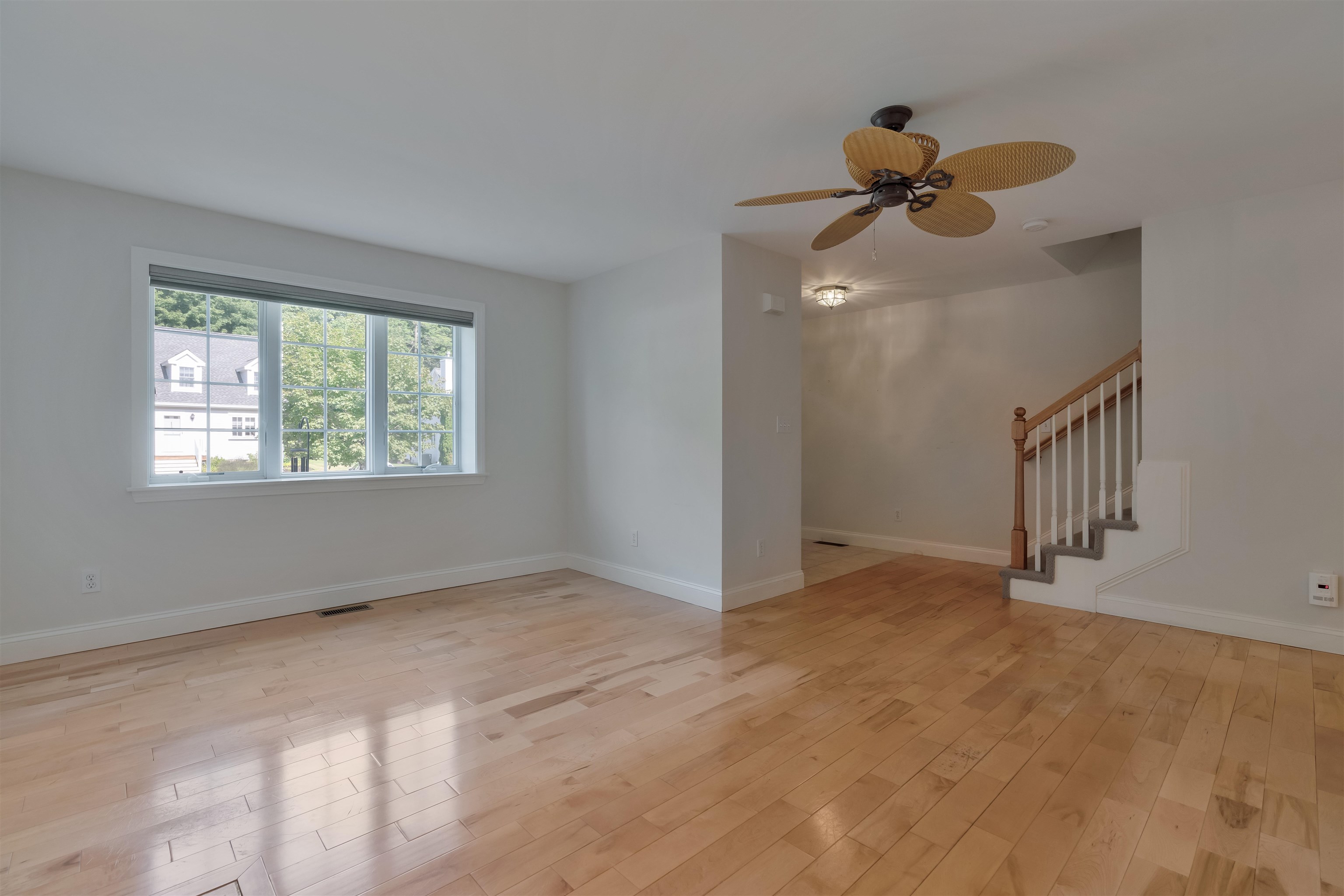 9 Wingate Ln, Dover, NH 03820