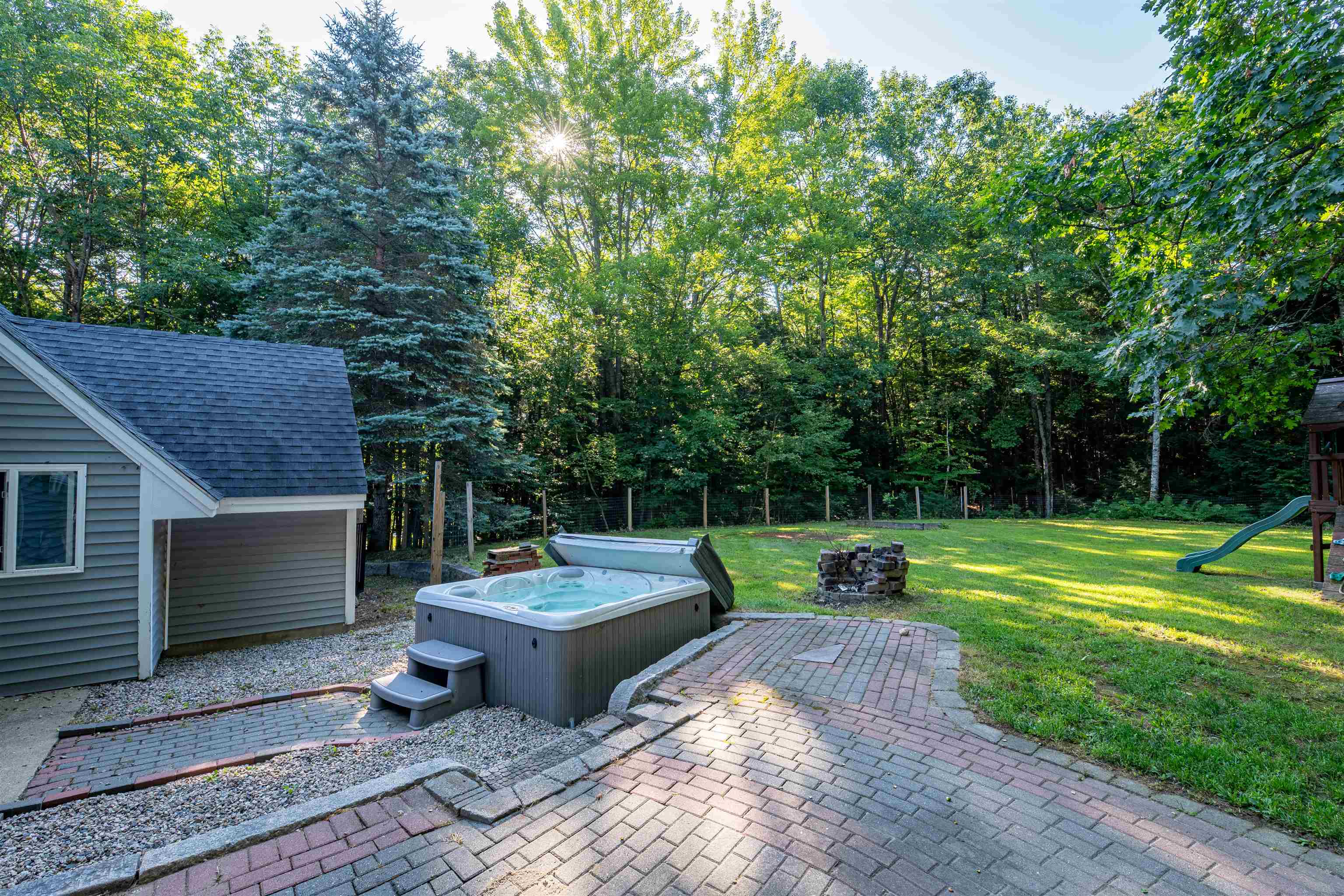 35 Jack Frost Ln, Conway, NH 03818
