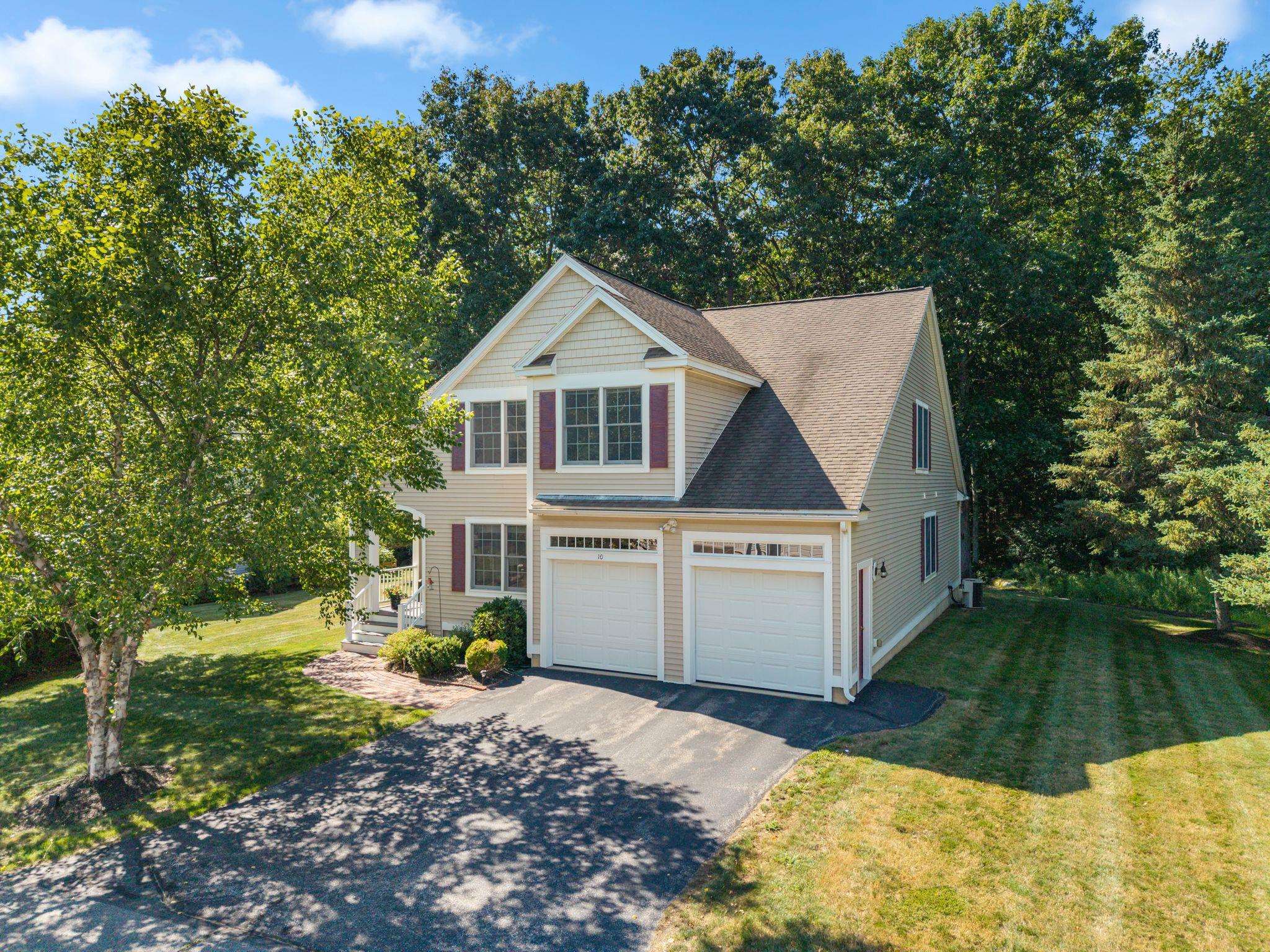 10 Cortland Ave, Stratham, NH 03885