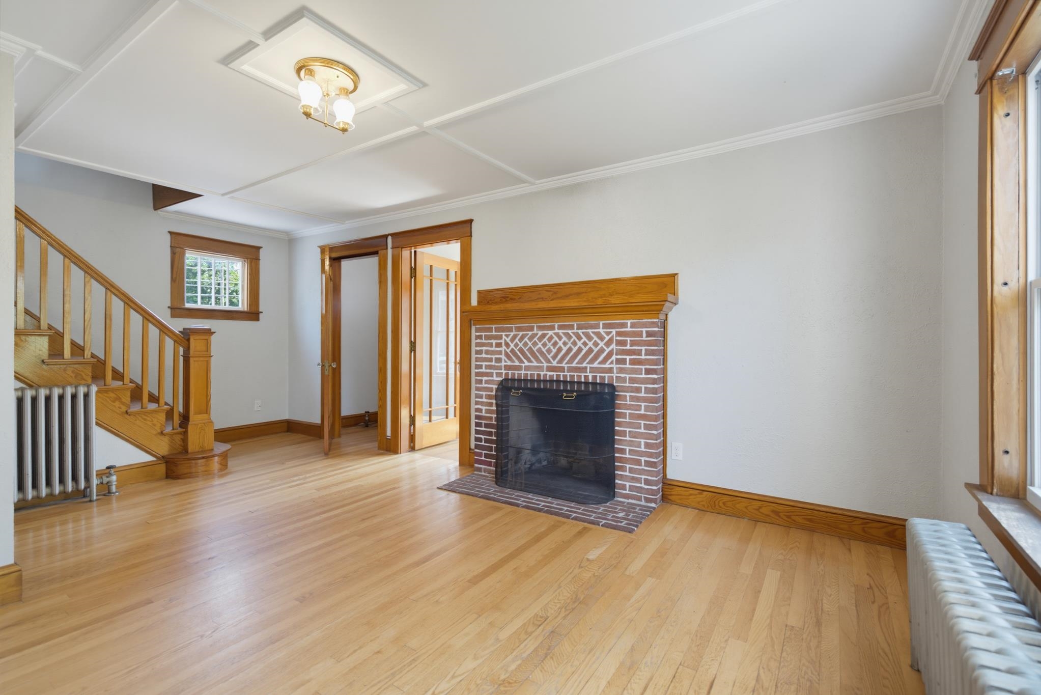 216 N Main St, Rochester, NH 03867