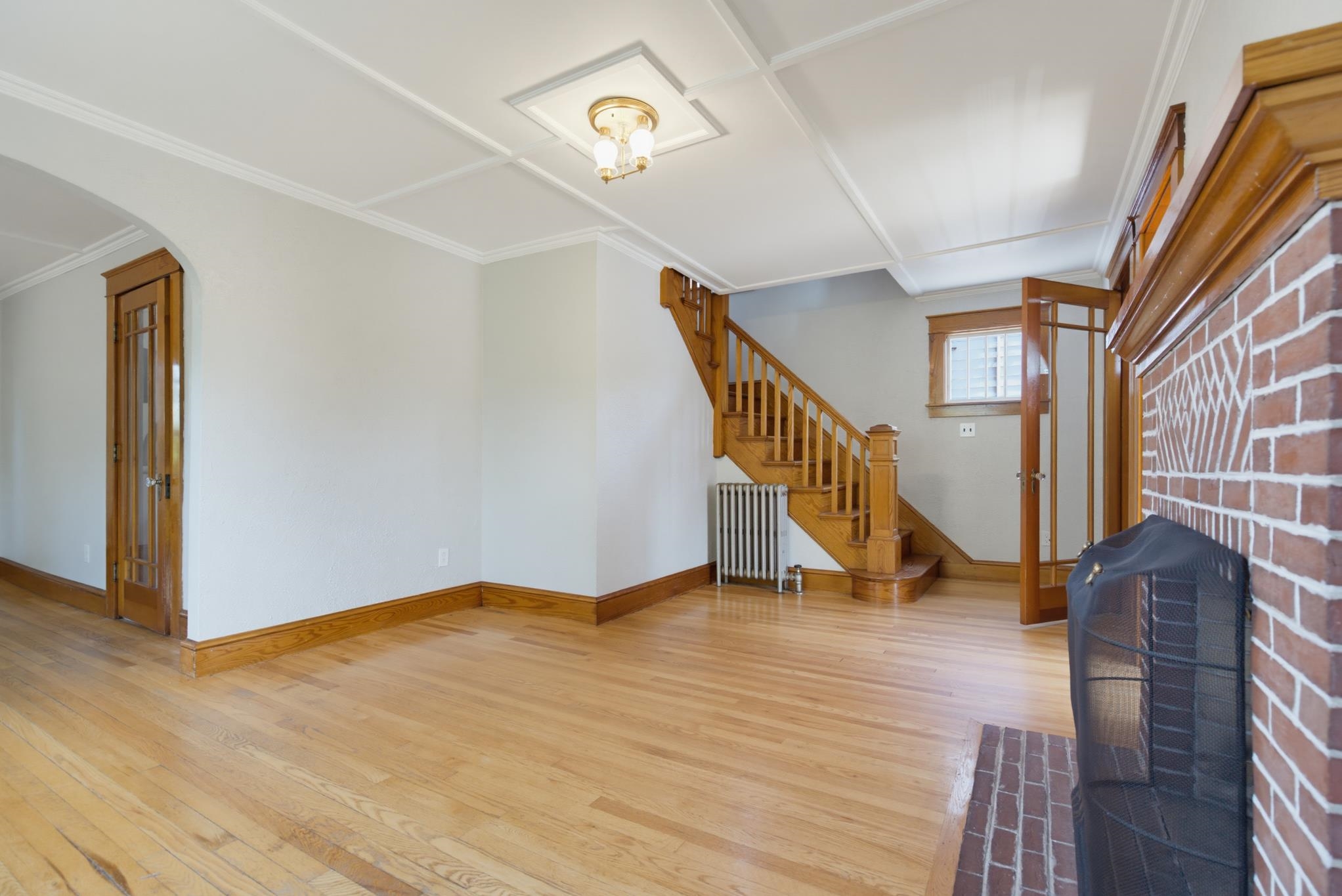 216 N Main St, Rochester, NH 03867