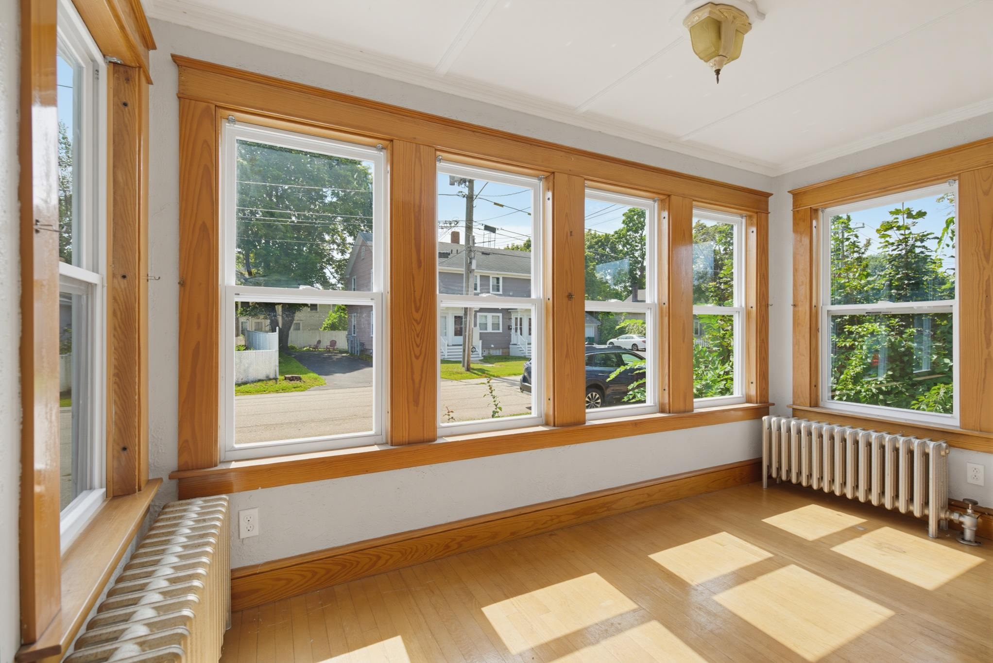 216 N Main St, Rochester, NH 03867