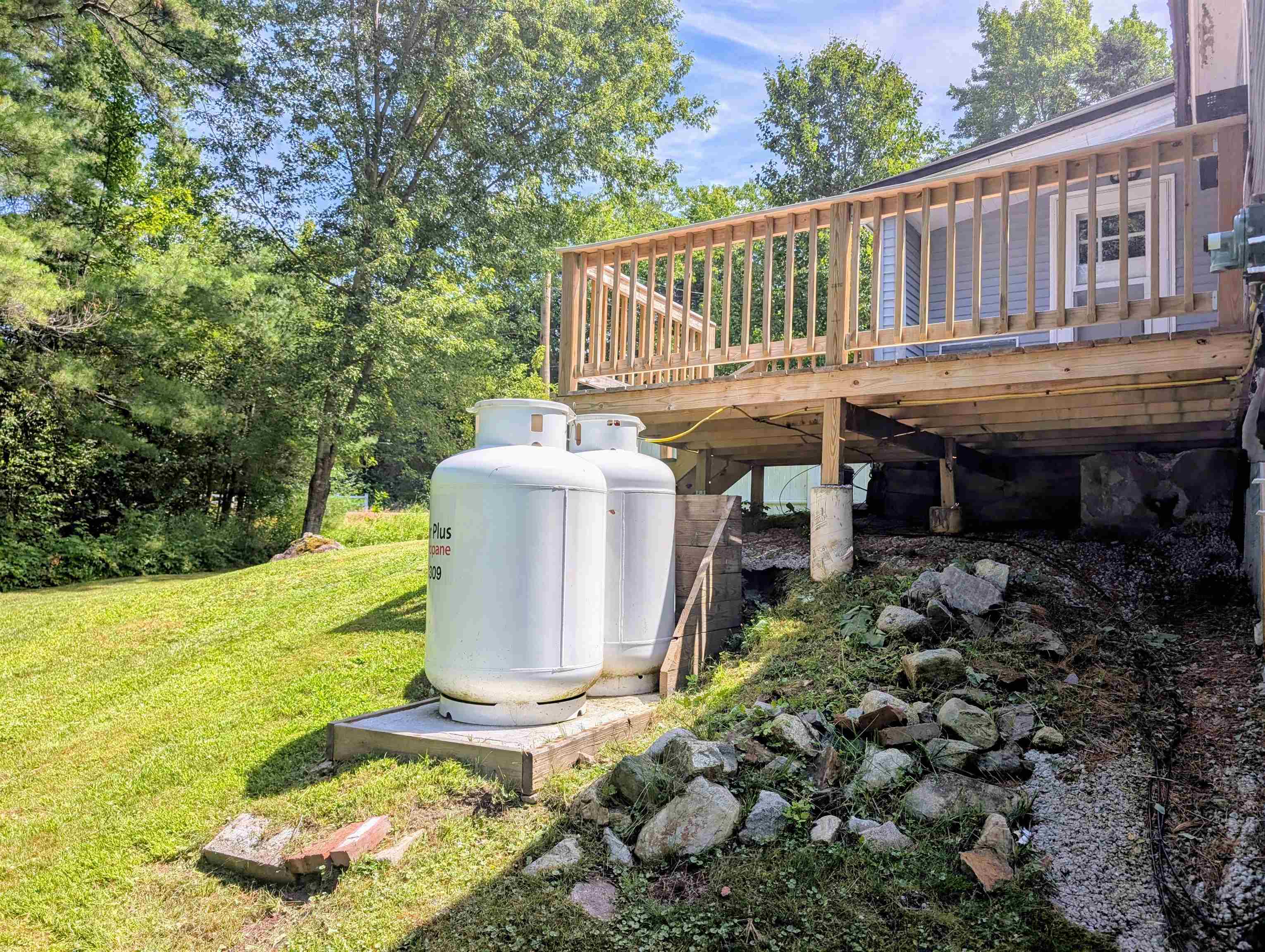 143 Elm St, Lancaster, NH 03584