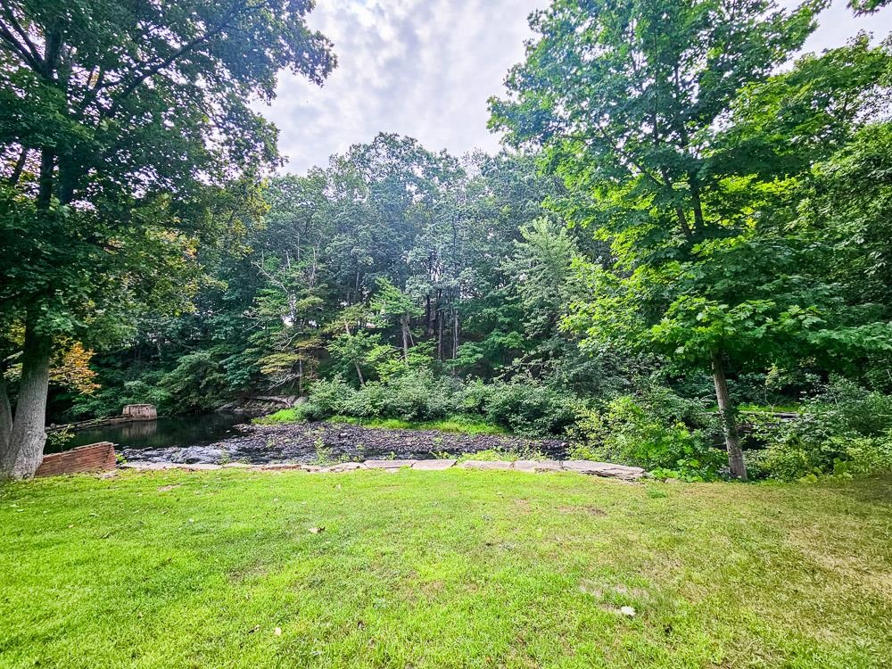 25 Fownes Mill Ct, Rochester, NH 03867