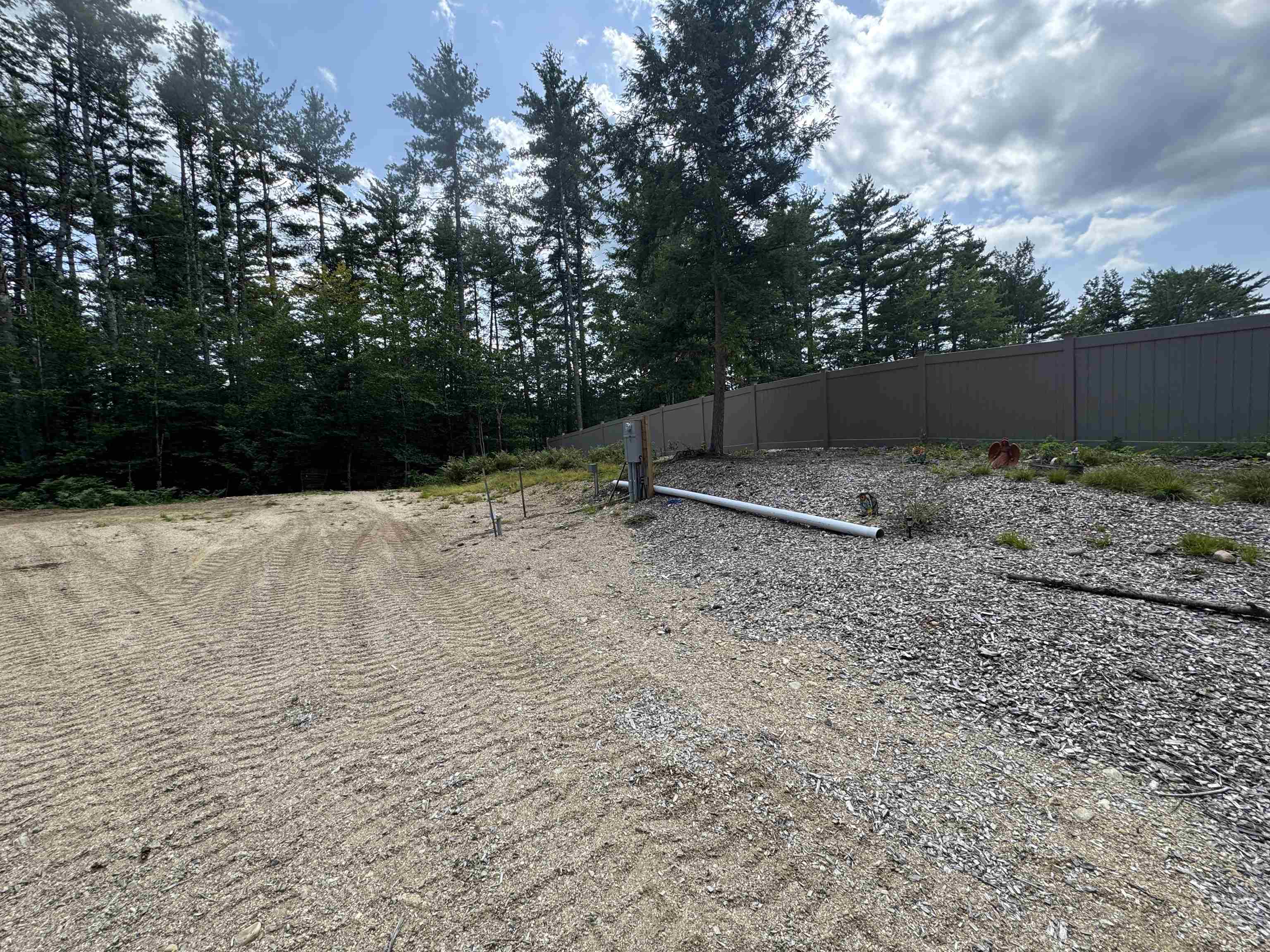 58 Wiggin Ln, Tamworth, NH 03817