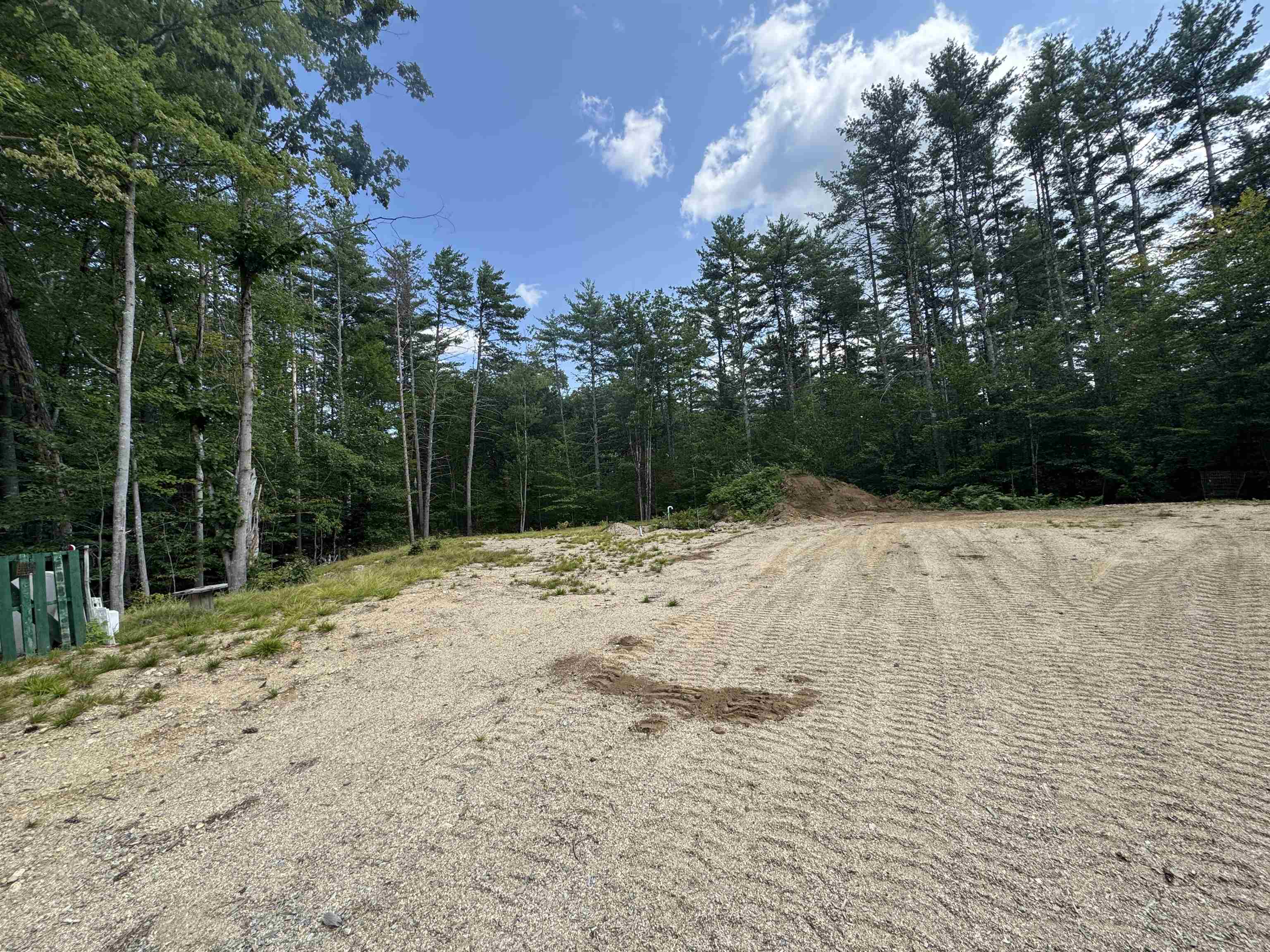 58 Wiggin Ln, Tamworth, NH 03817