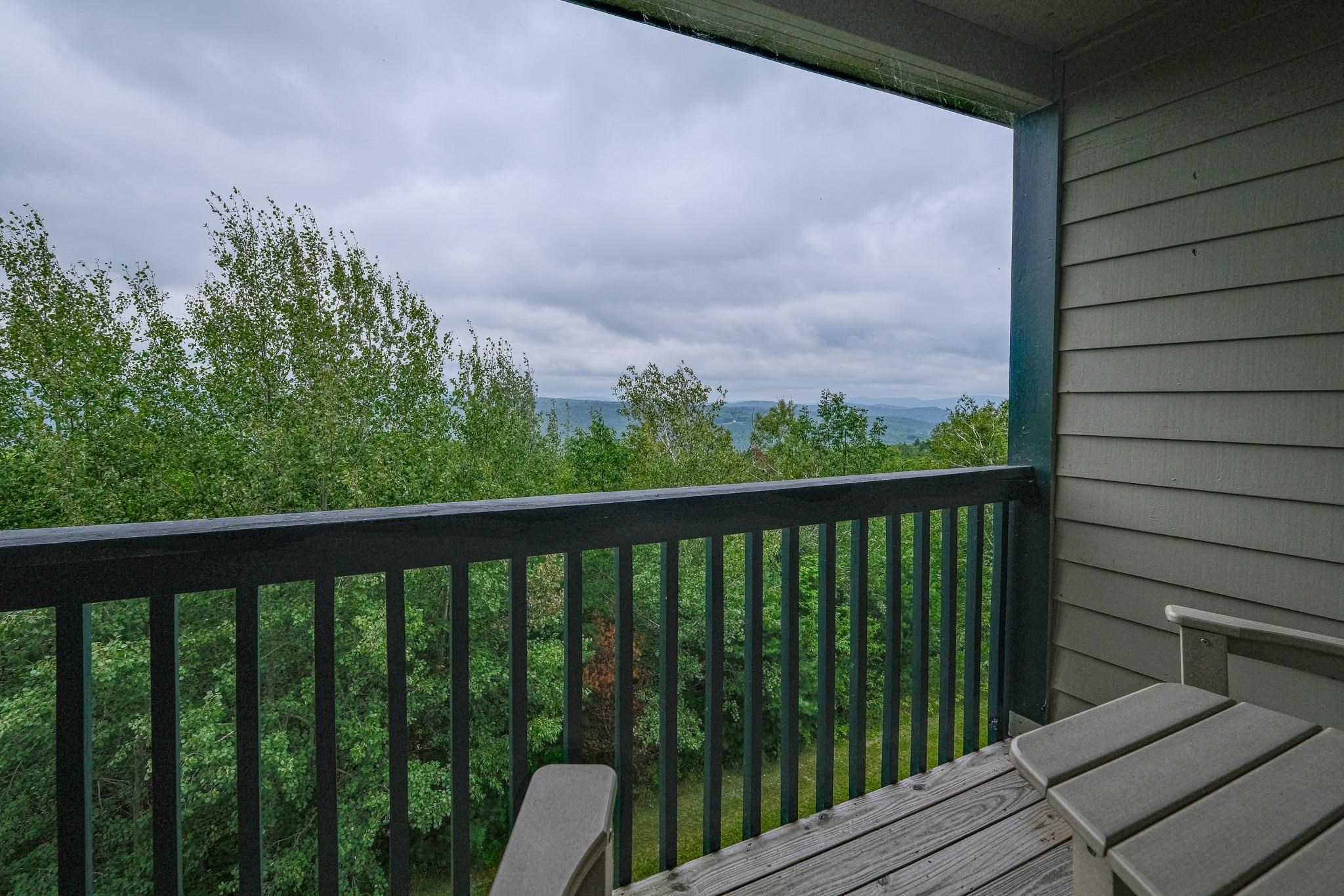 Balcony 26006063
