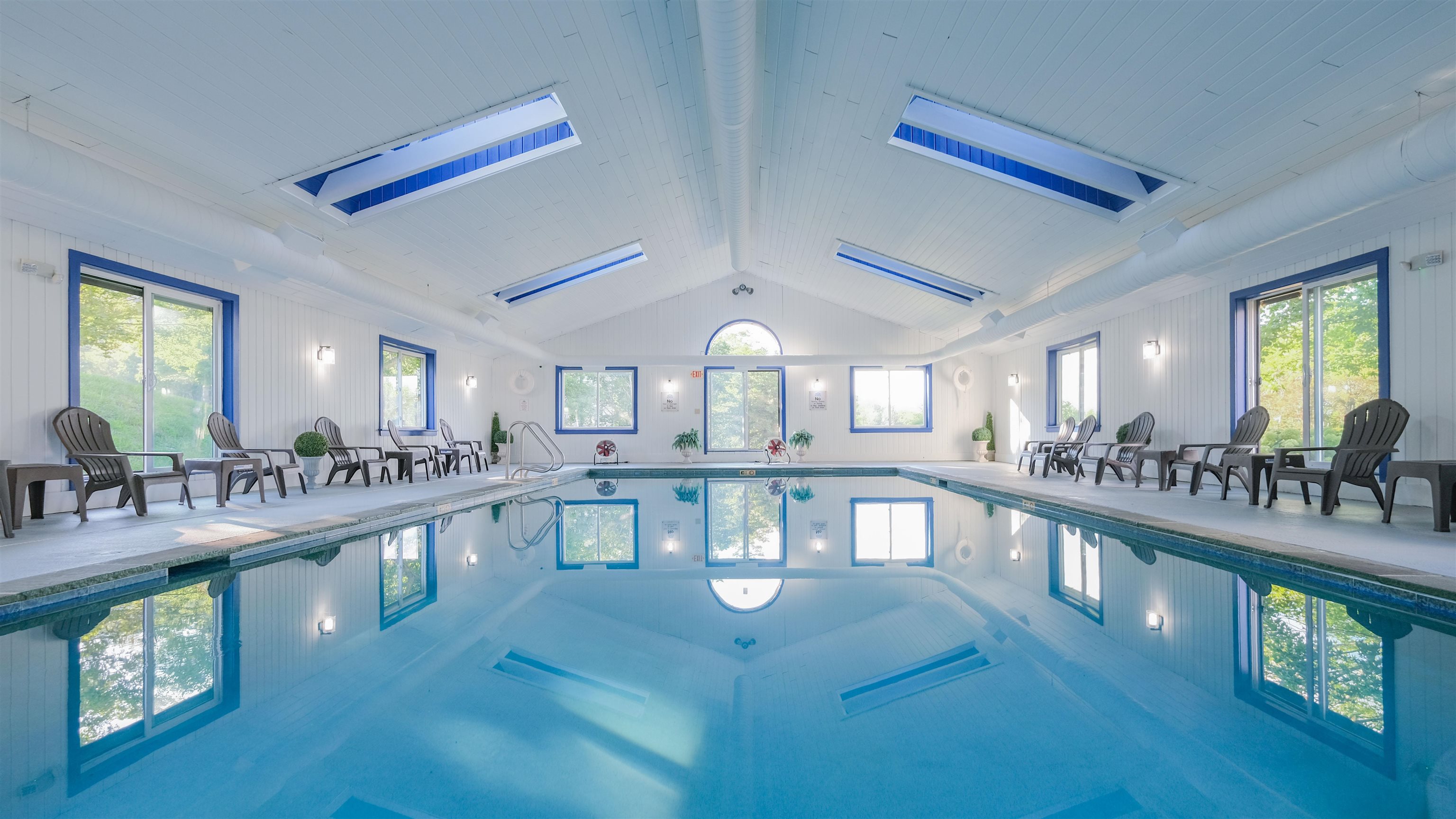 Heated Indoor Pool 26005908