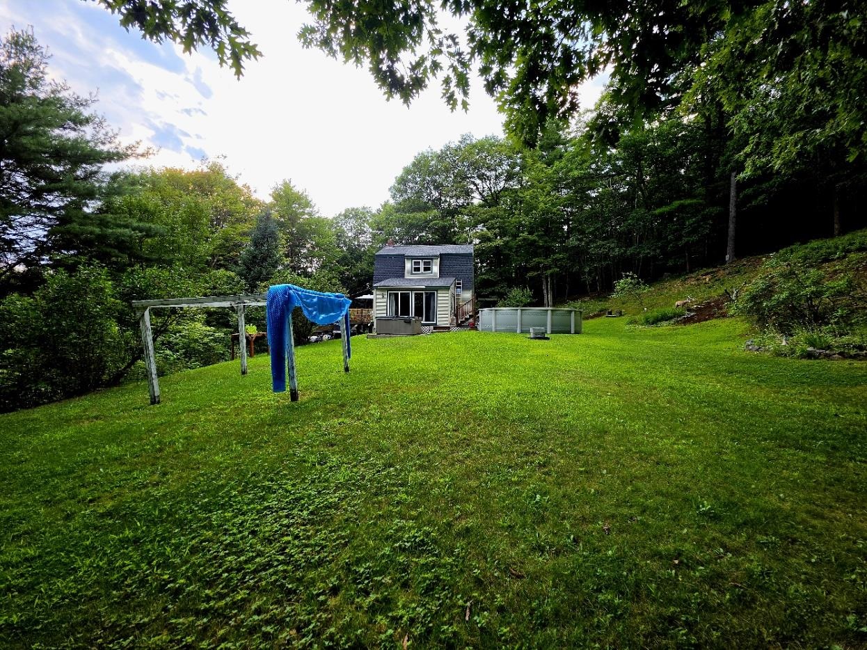 30 Lafrance Rd, Weare, NH 03281