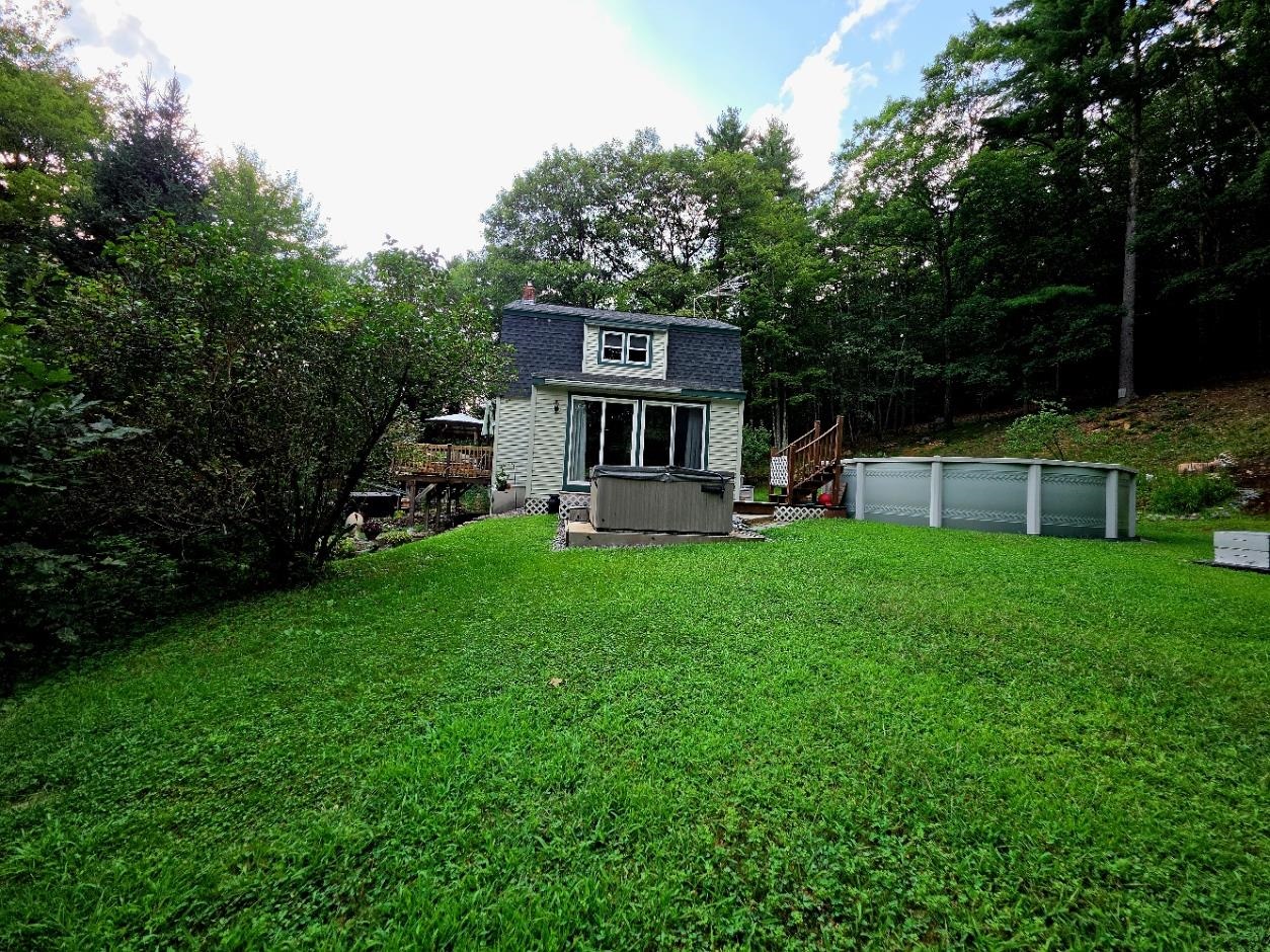30 Lafrance Rd, Weare, NH 03281