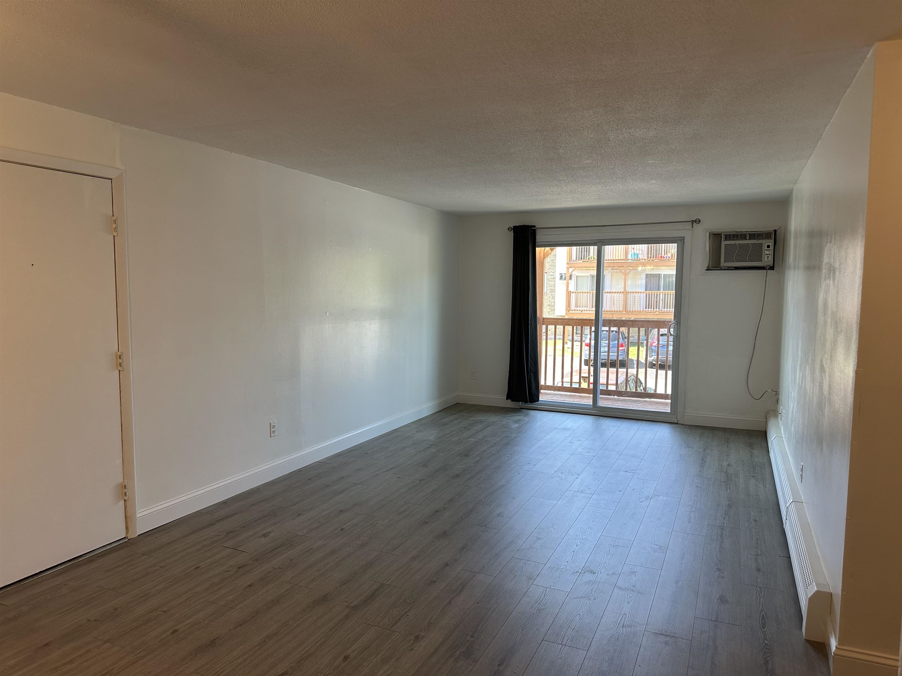 Photo 2 of 14