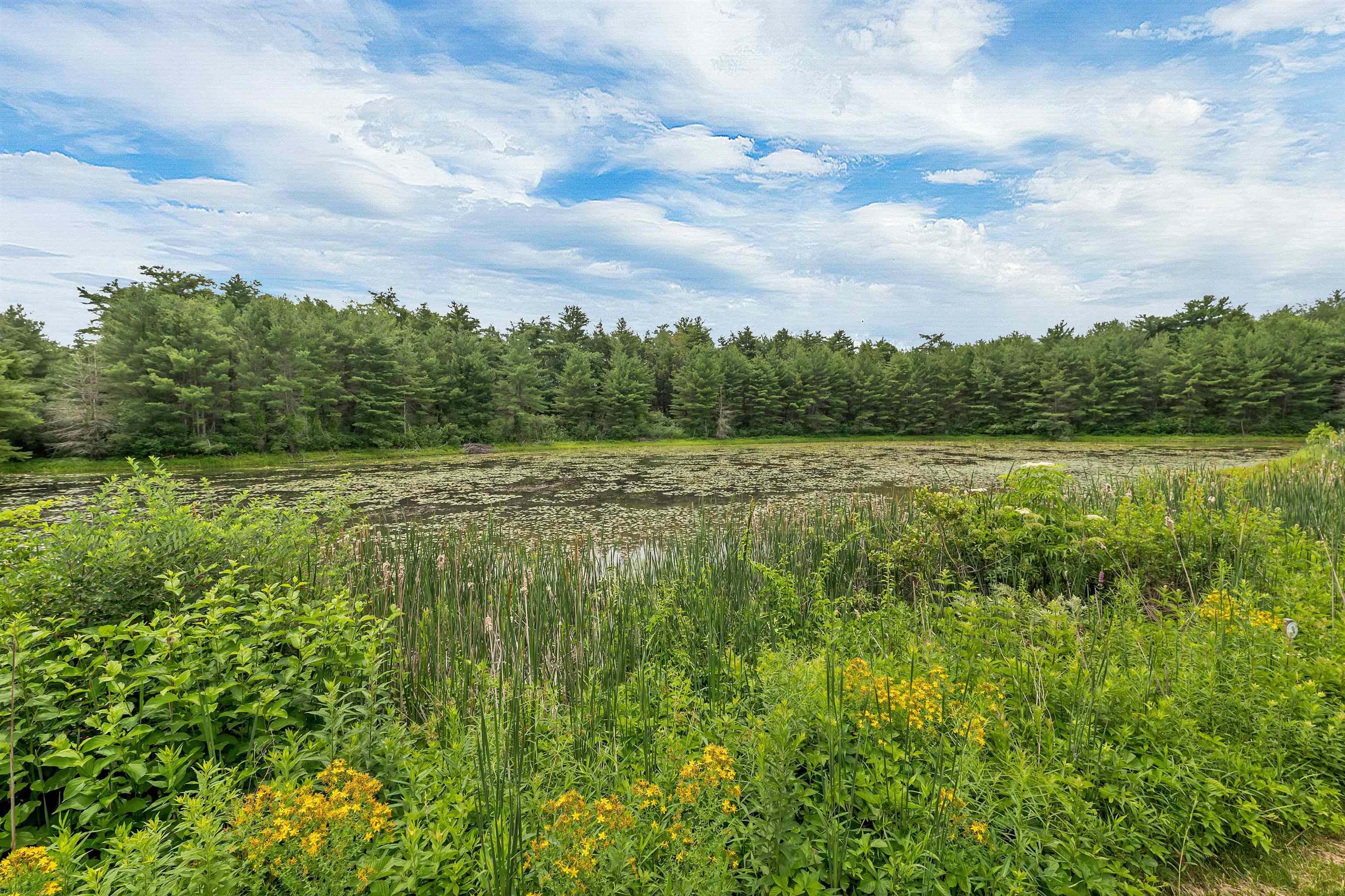 616 Springbrook Cir, Portsmouth, NH 03801