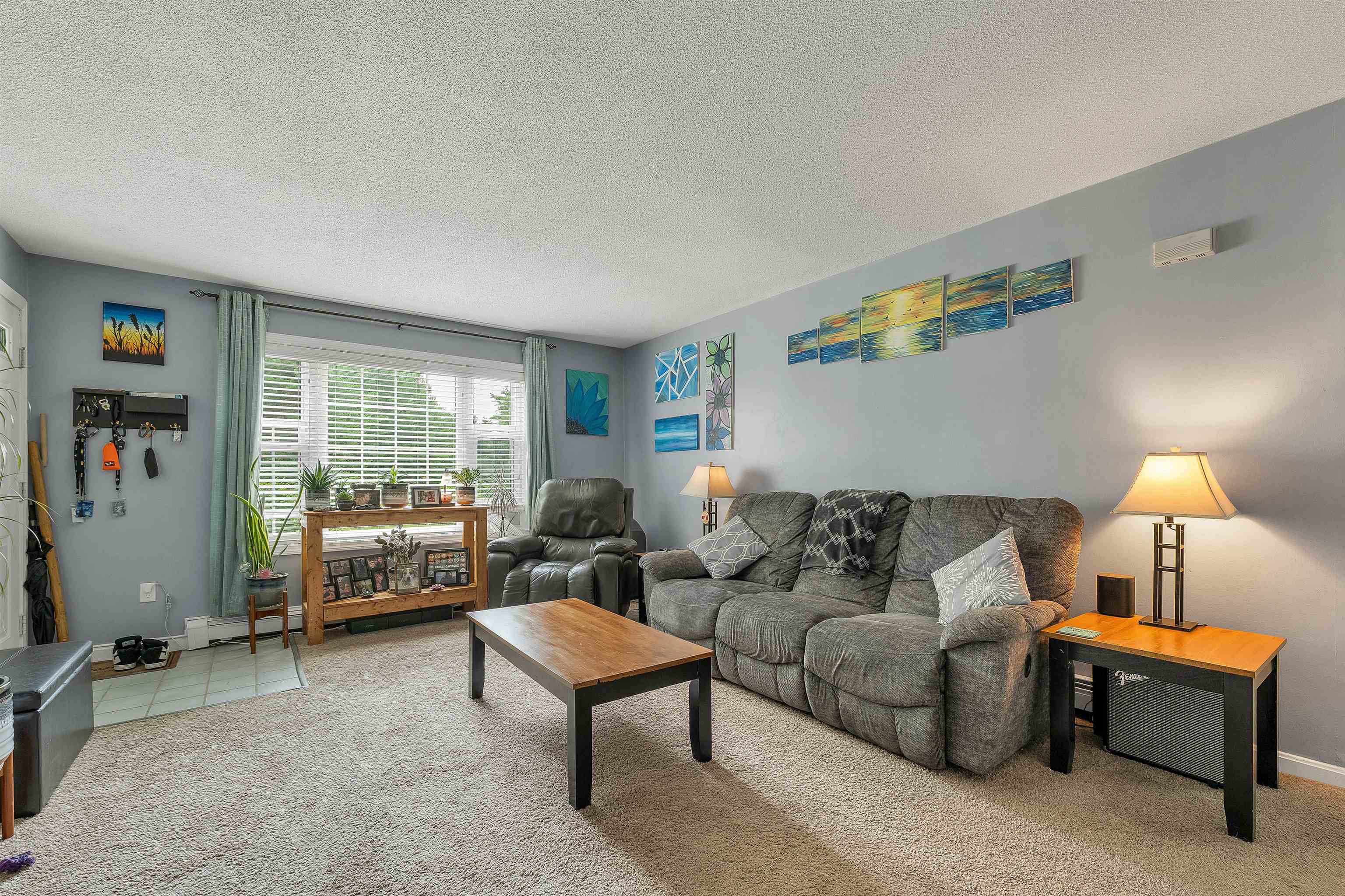 616 Springbrook Cir, Portsmouth, NH 03801