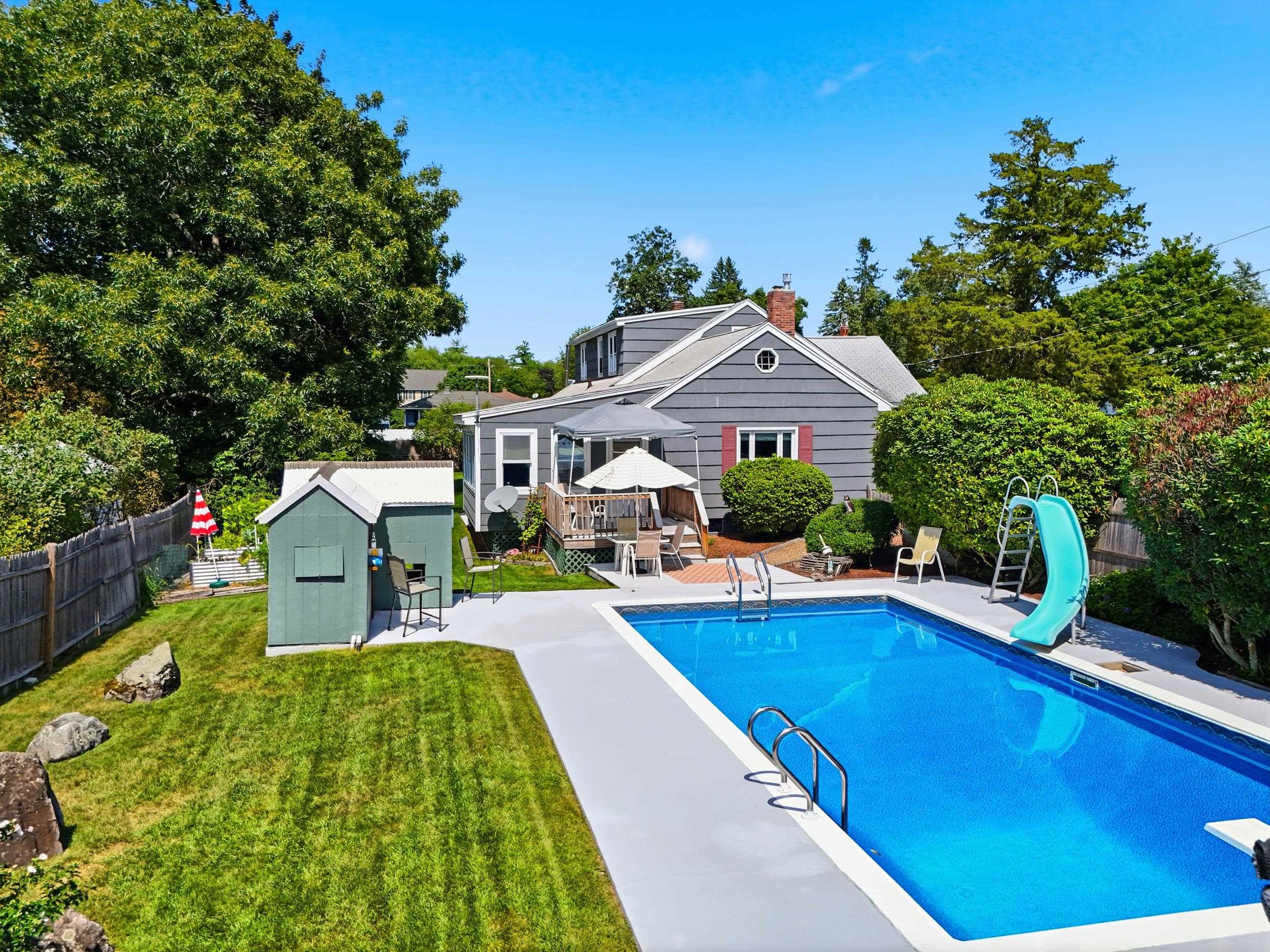 8 Otis Ave, Salem, NH 03079