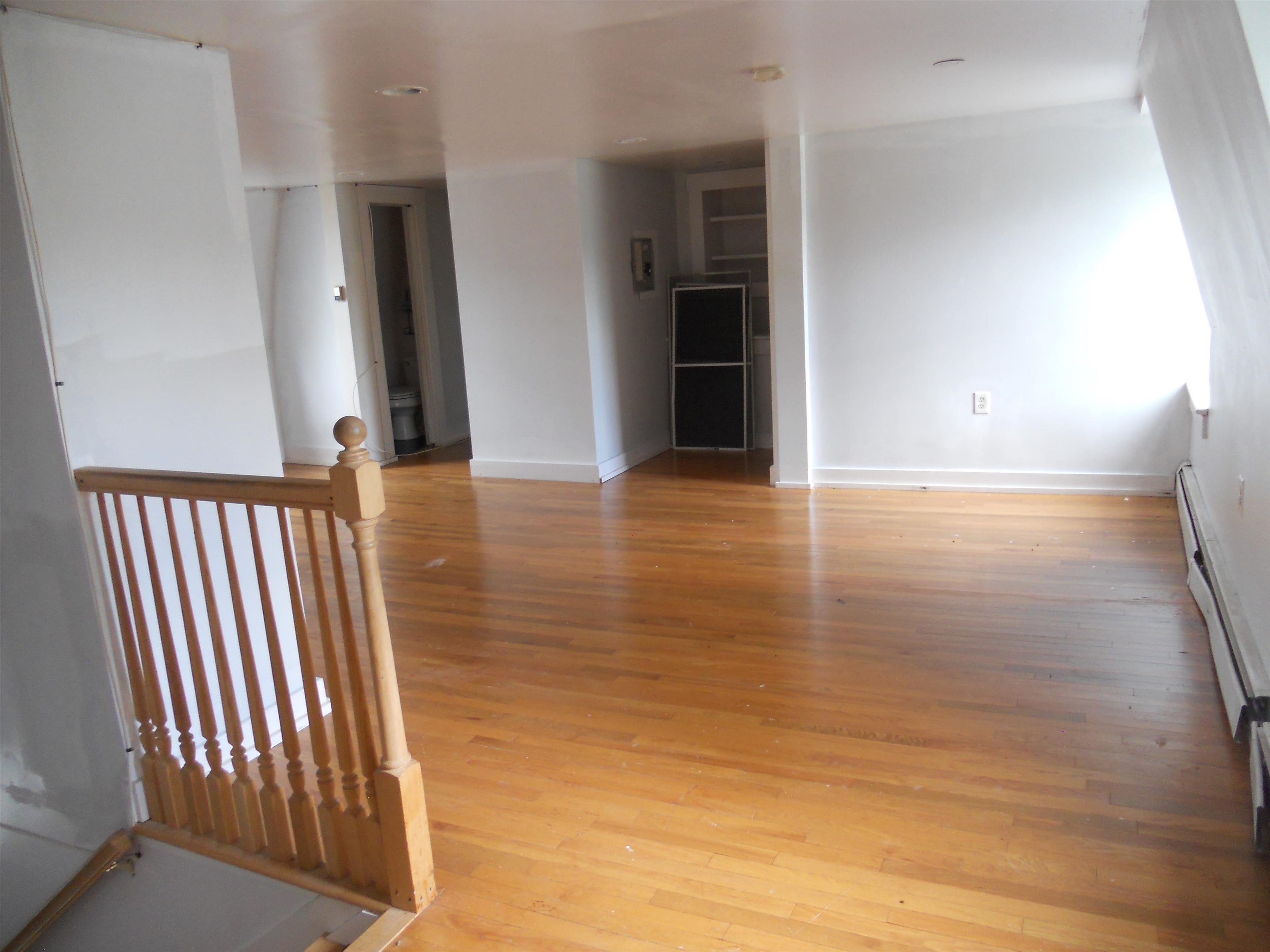 3rd Bedroom with 3/4 Bath 26012074