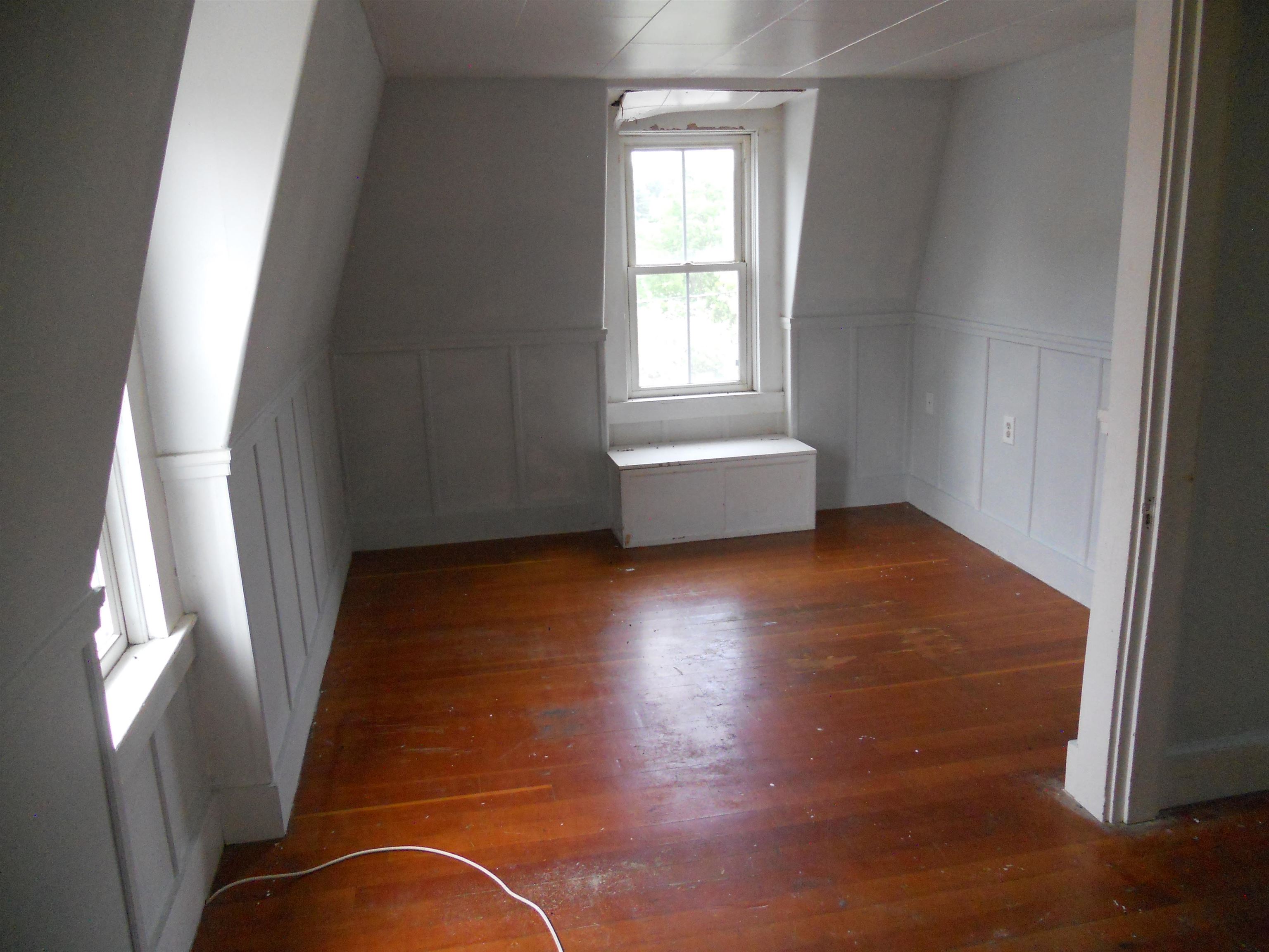4th Bedroom 26012078