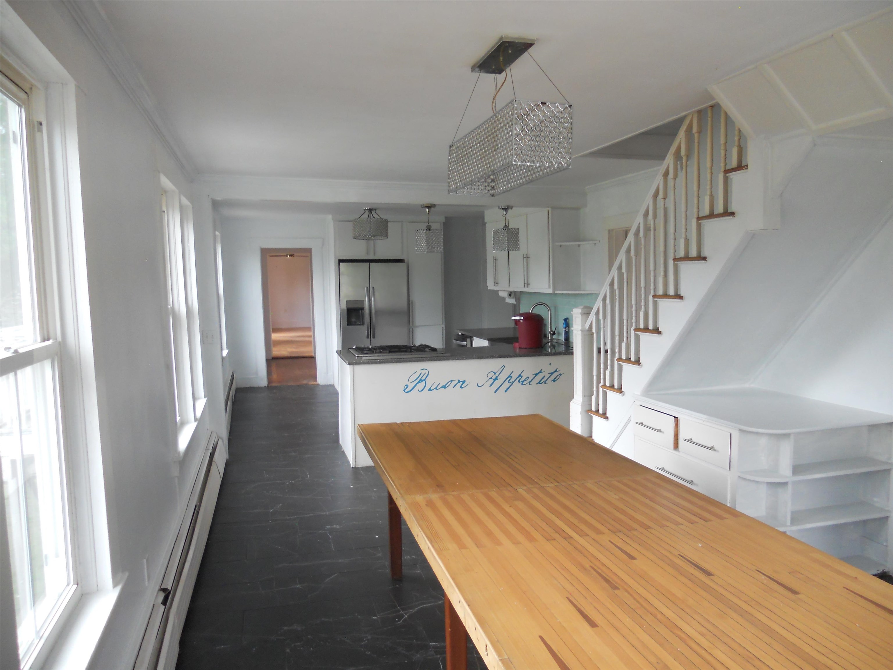 Dining Area to Kitchen View 26012043