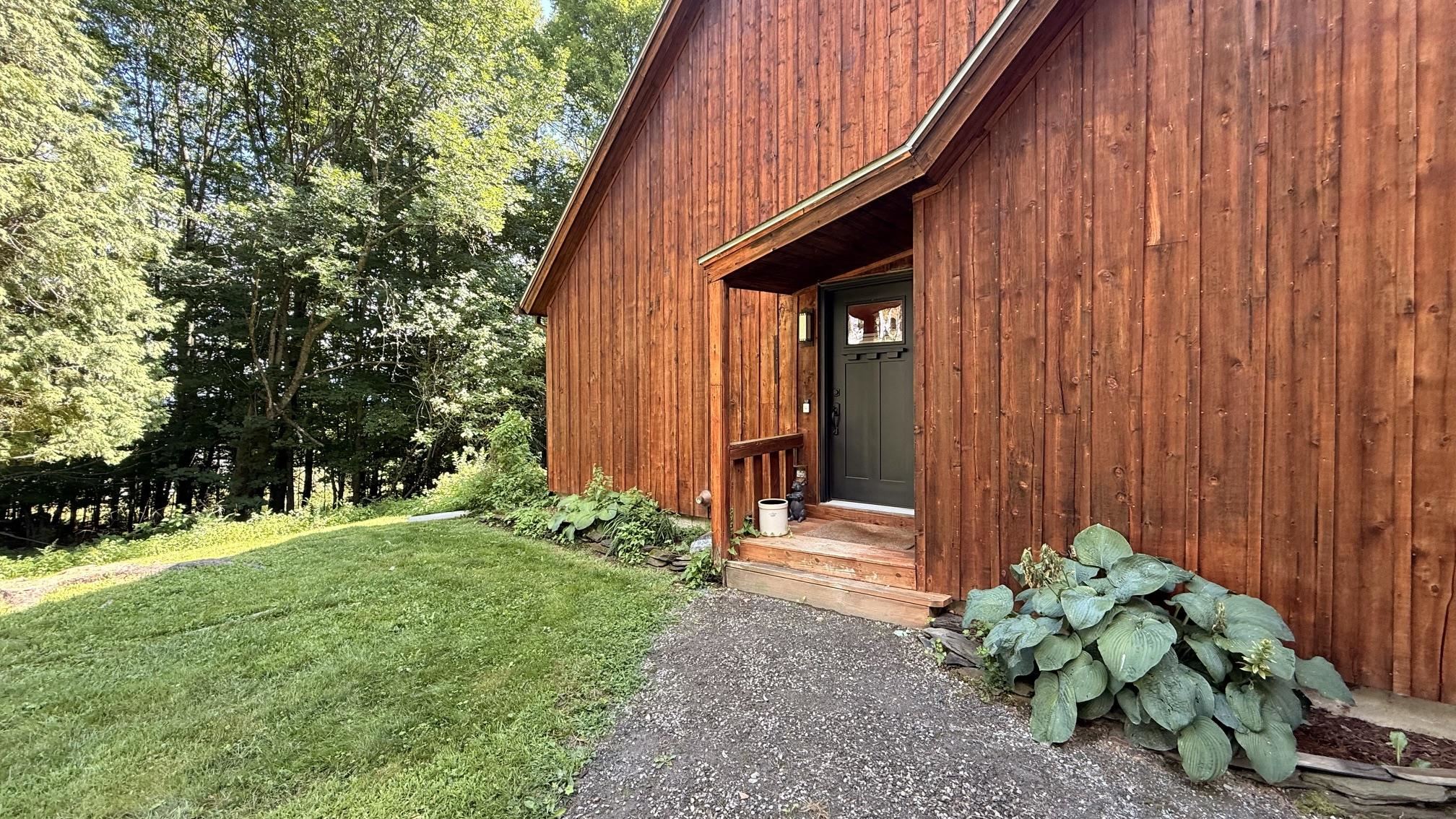 Photo 3 of Single family home for sale at 412 Logan Dr, Newport, VT 05855 | MLS# 5105325 | Listing updated on 2026-09-18