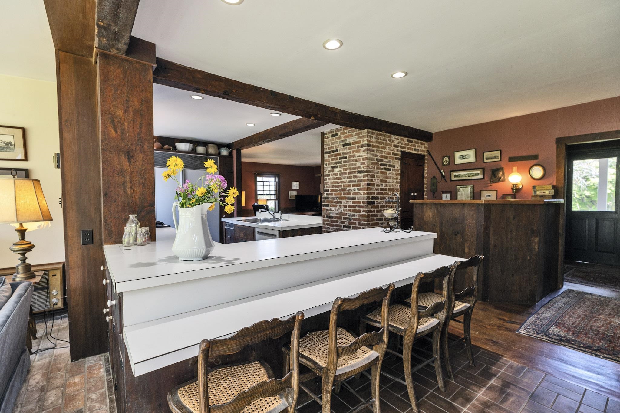 Kitchen bar seeting