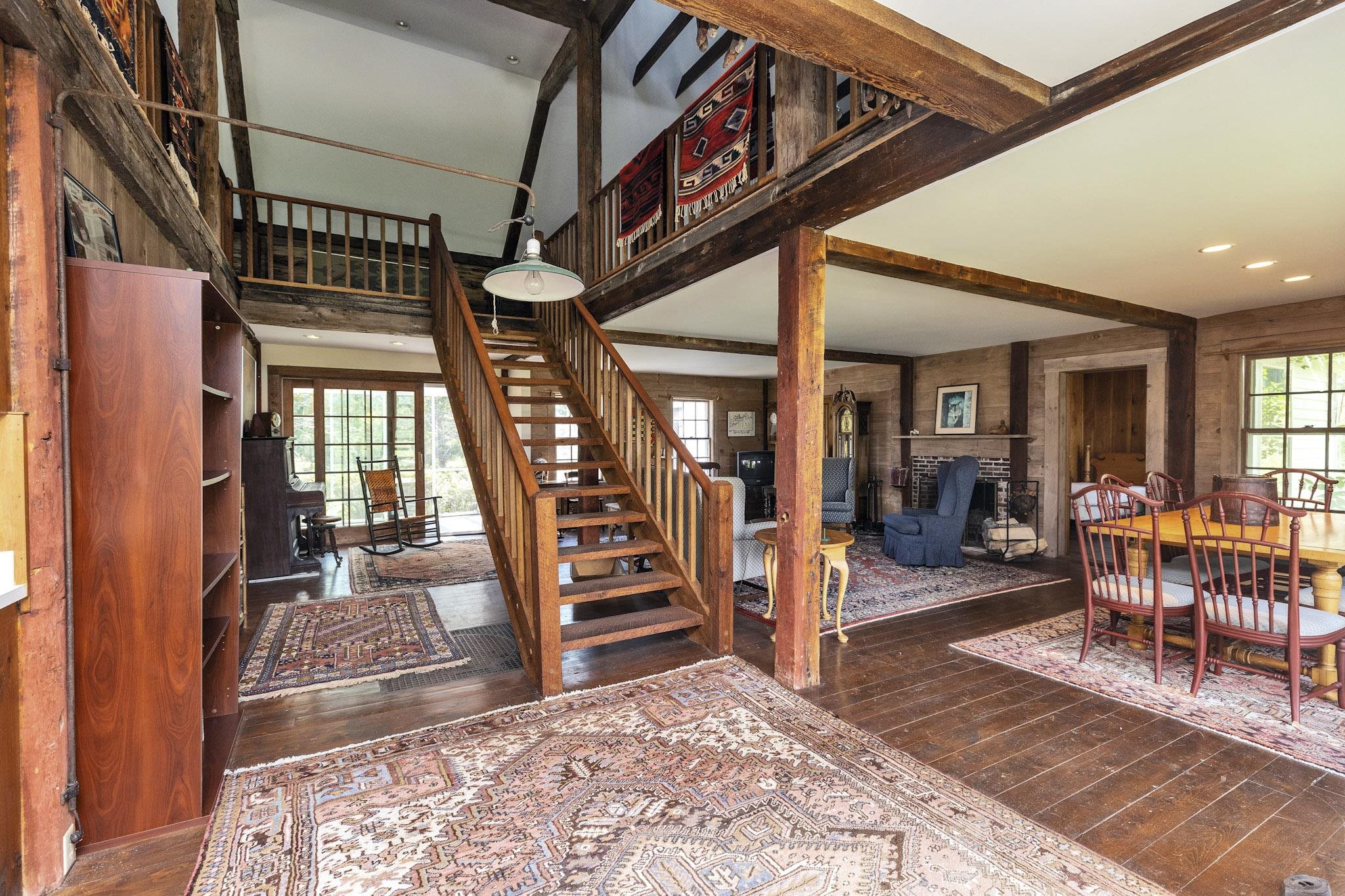Guest house entry