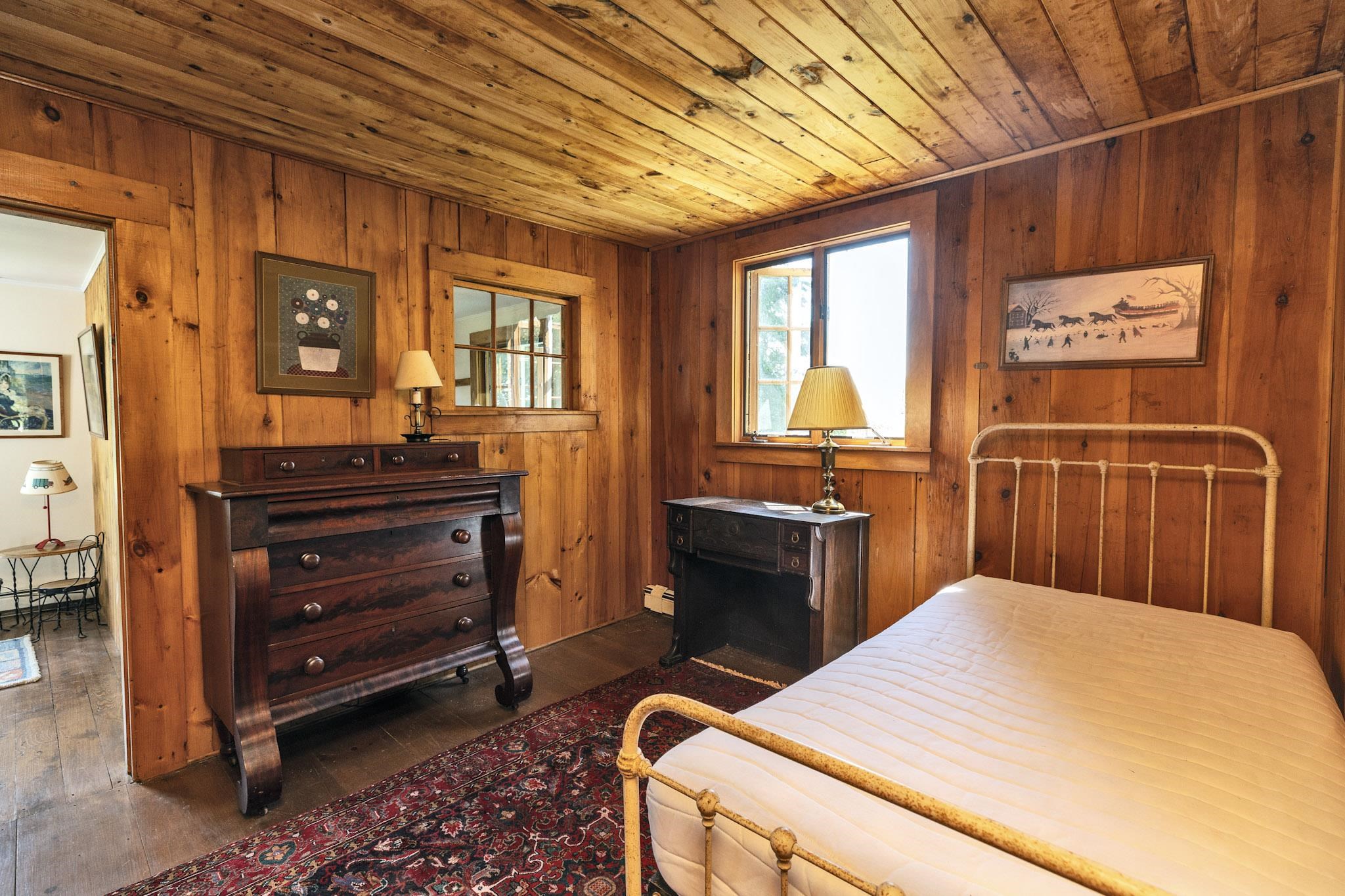 Second bedroom