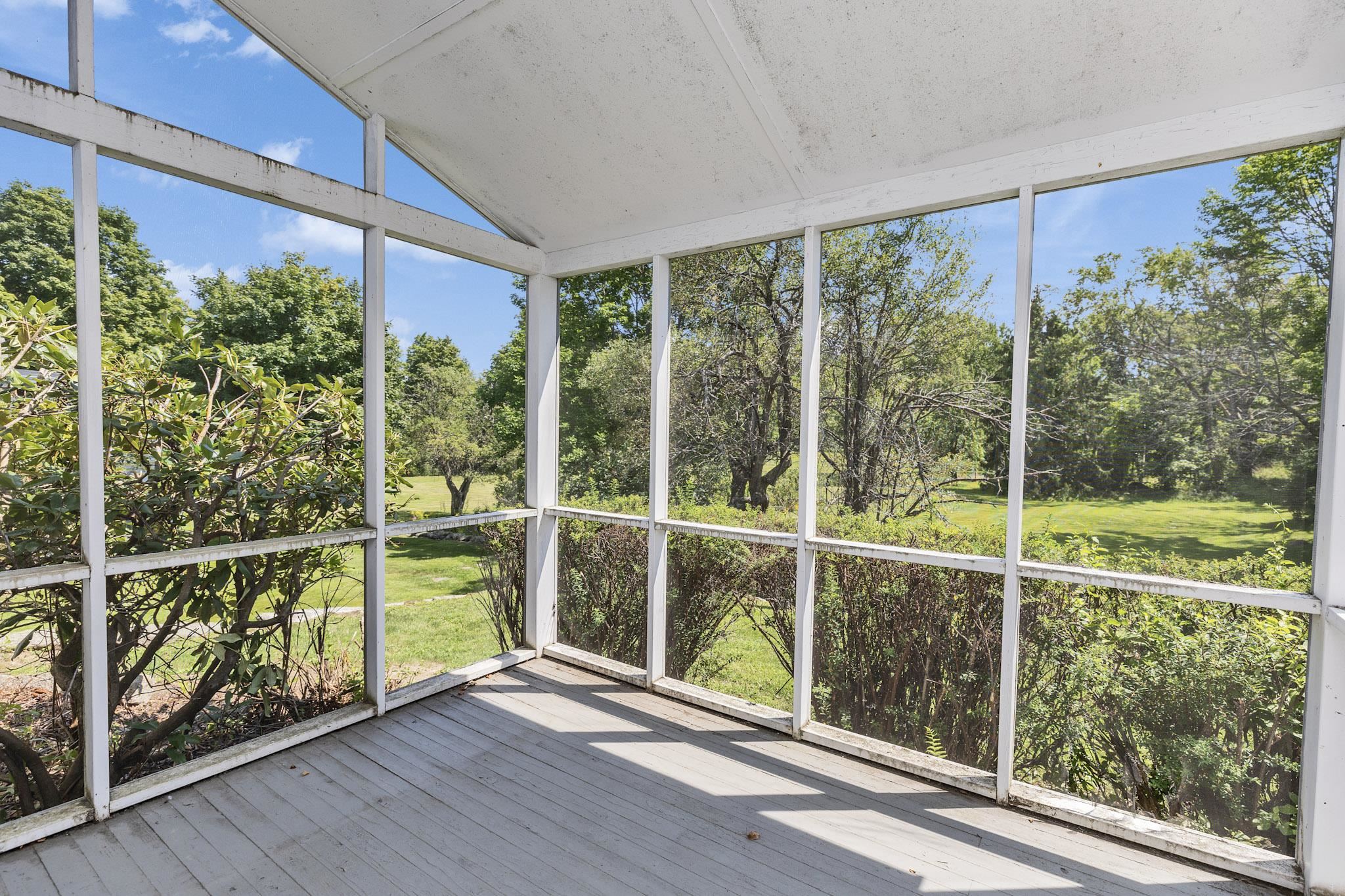 Guest house screened porch