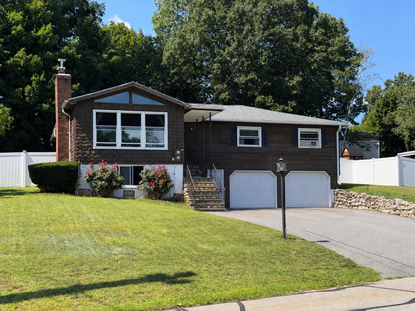 593B South Main St, Nashua, NH 03060