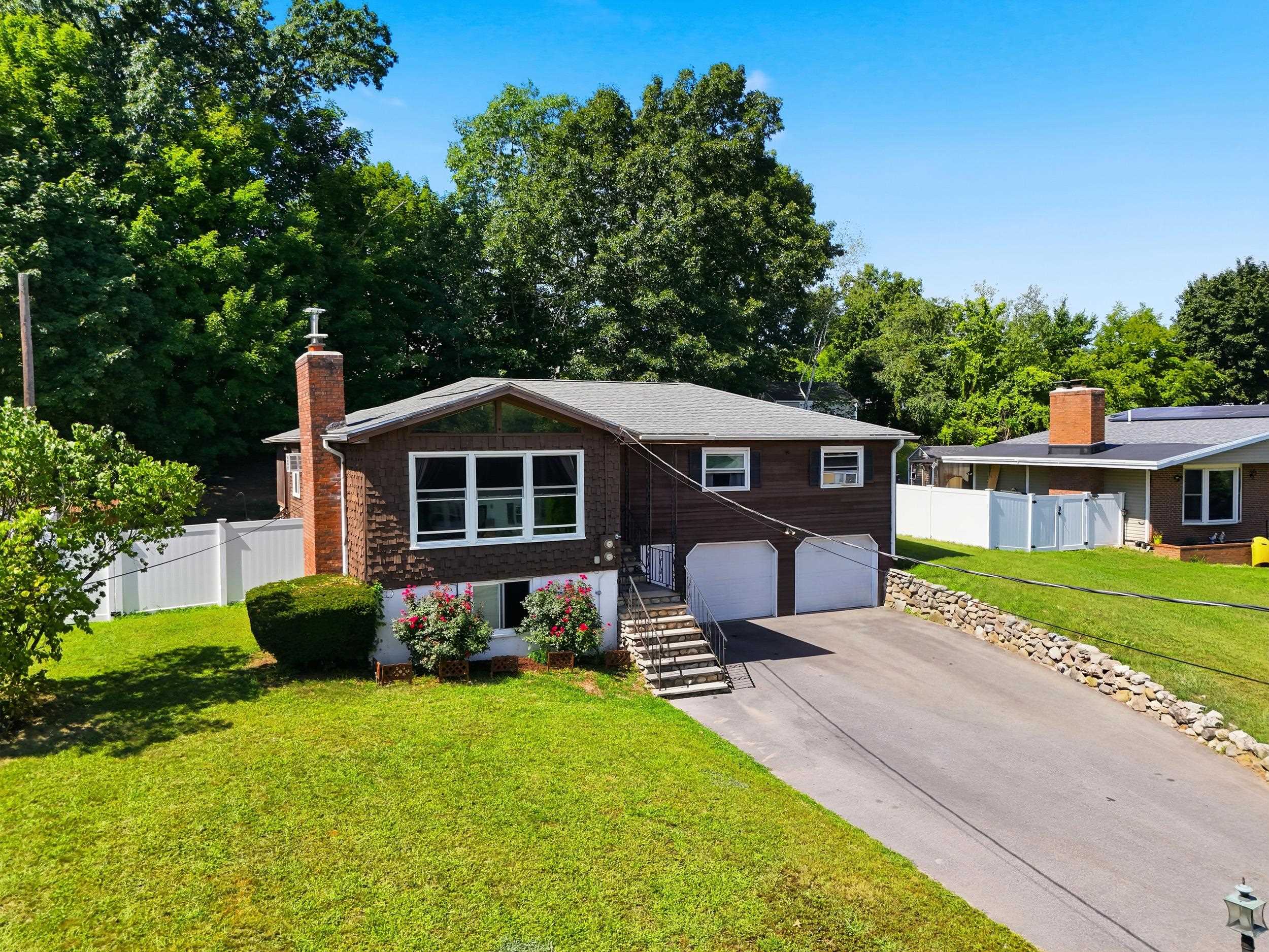 593B South Main St, Nashua, NH 03060