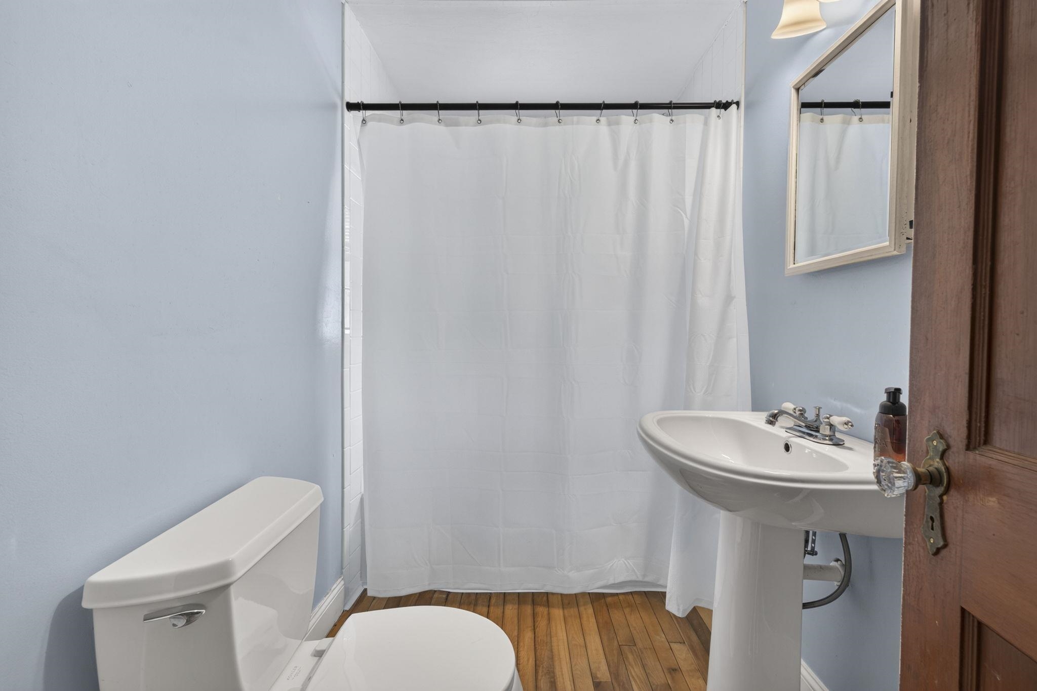 1st floor full bathroom 26017589