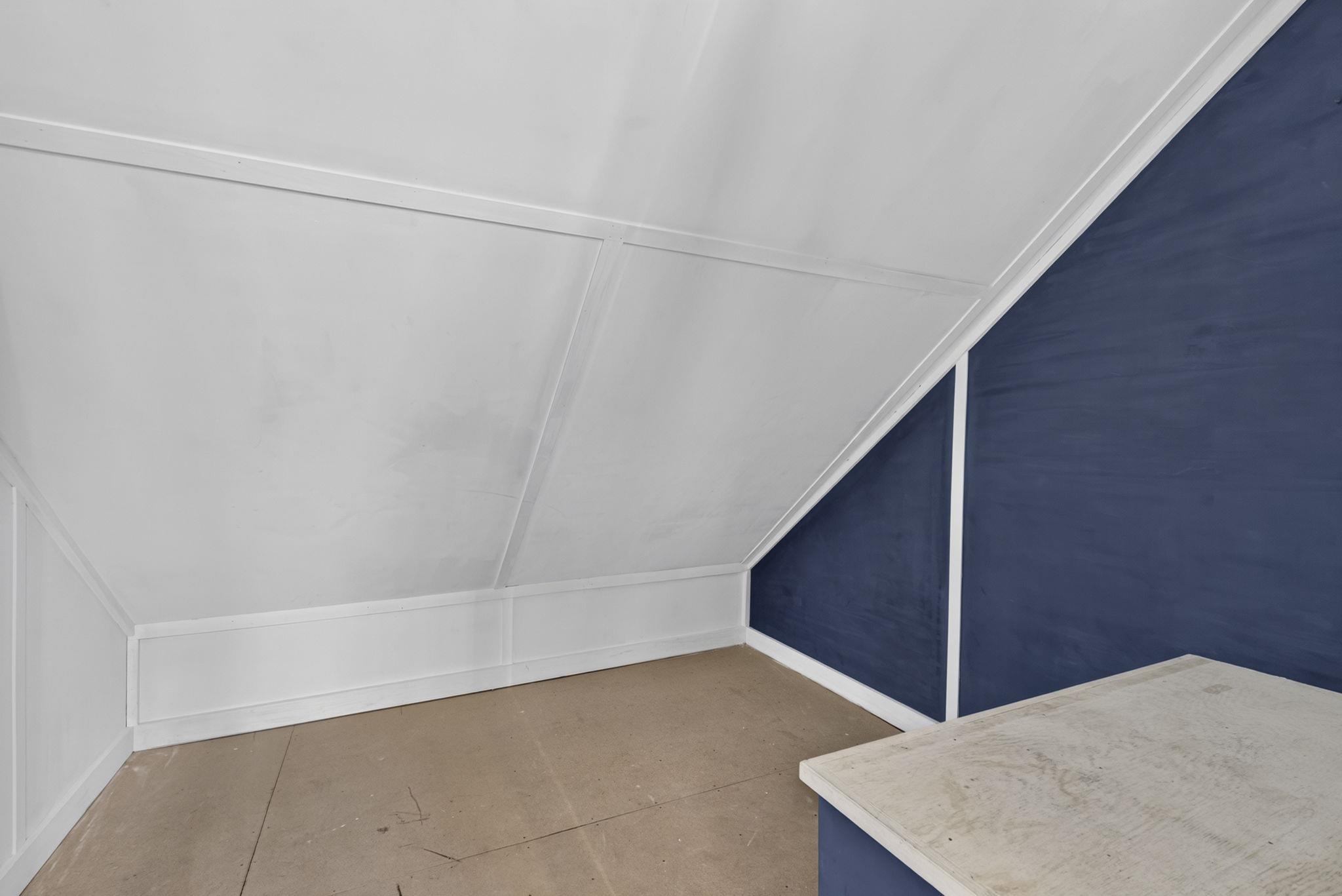Bonus area 2nd floor 26017563