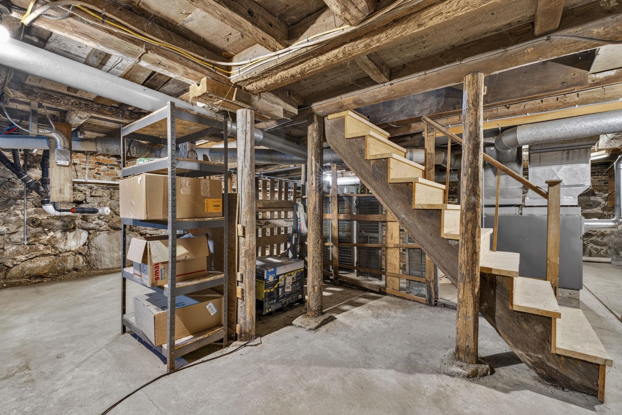 Basement stairs 26017560