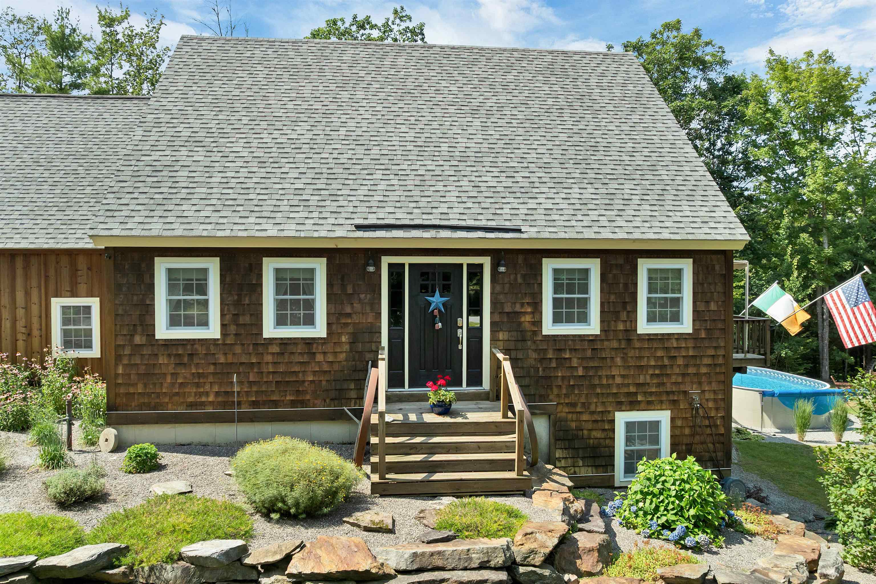 16 Valley View Road, Hebron, NH photo 4