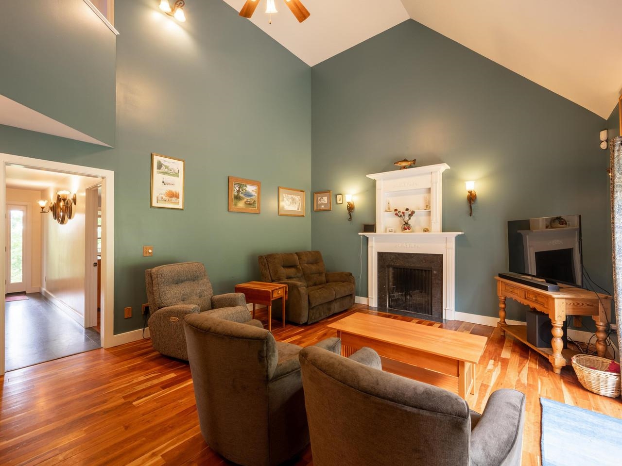 Vaulted ceiling
