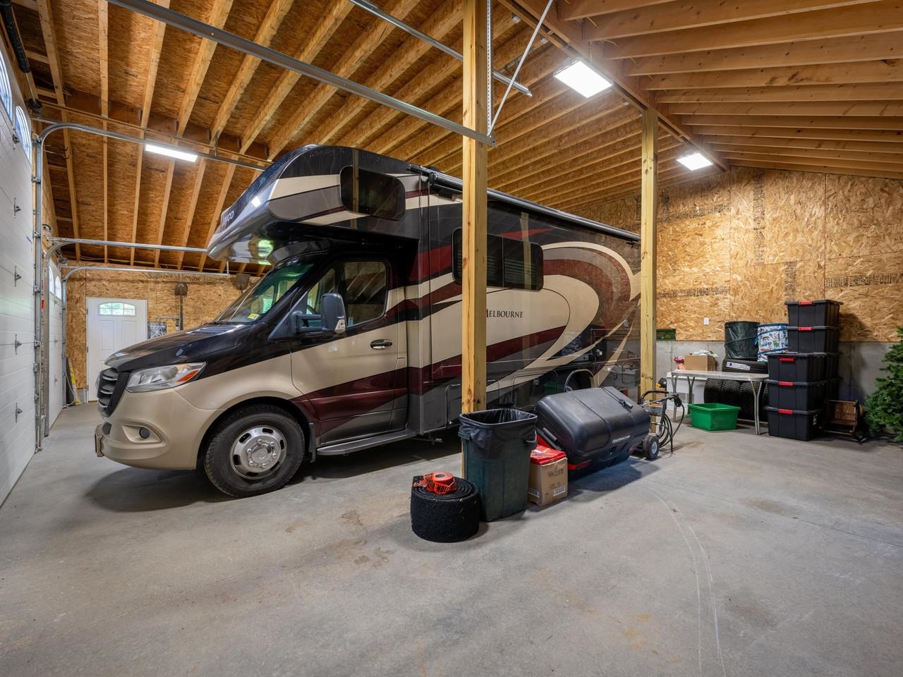 More parking in monitor barn