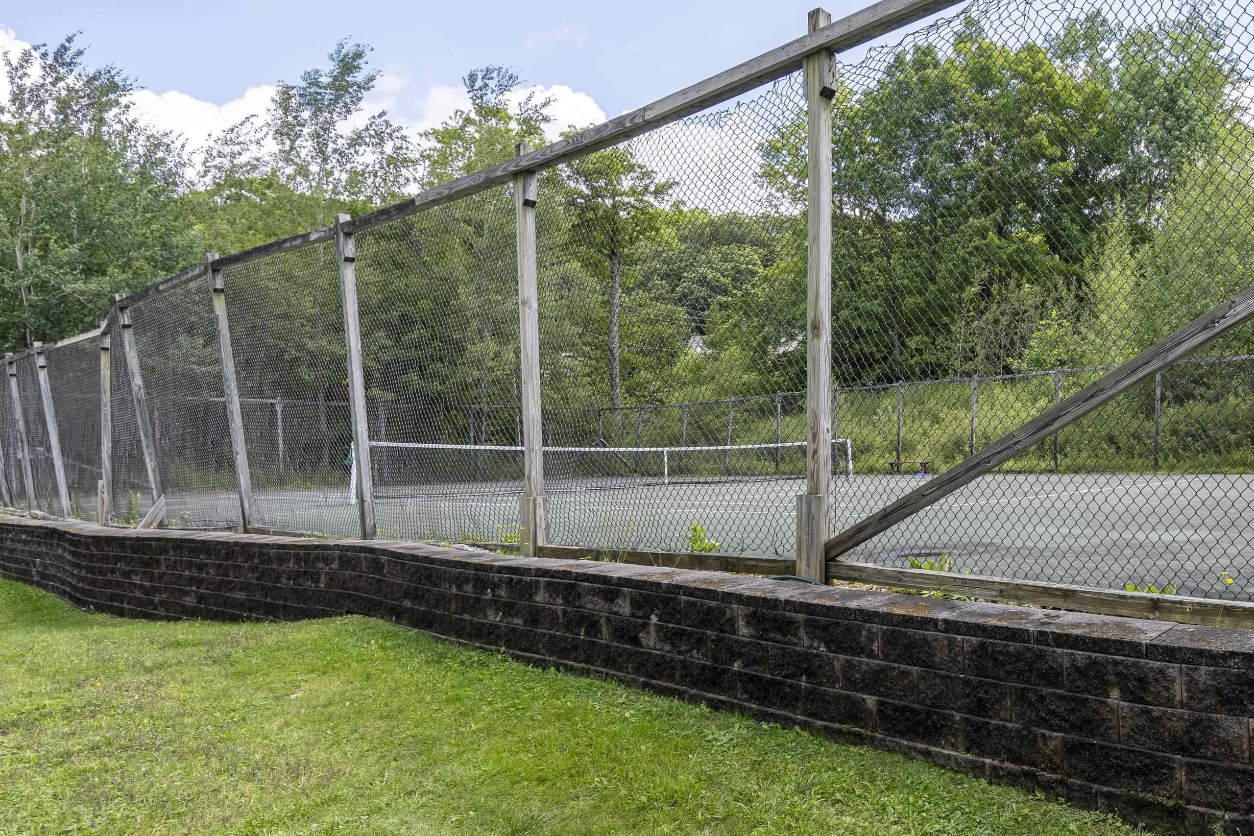 Community tennis court
